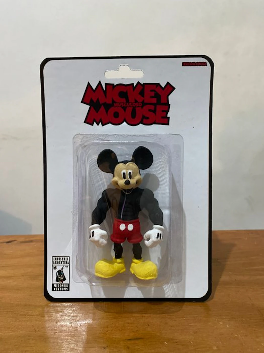 Mickey Mouse Musculoso – Toys Customs Edicion Limitada - Figure - Resin