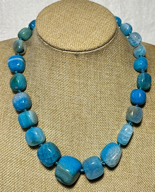Blue Agate from Brazil Natural / 930 ct / Very Rare / High quality