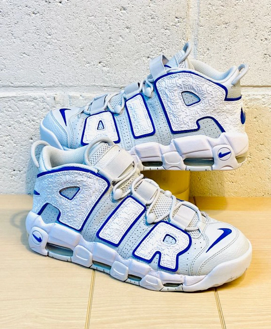 Nike - Uptempo White Embossed Royal Blue P40 - Sneakers...