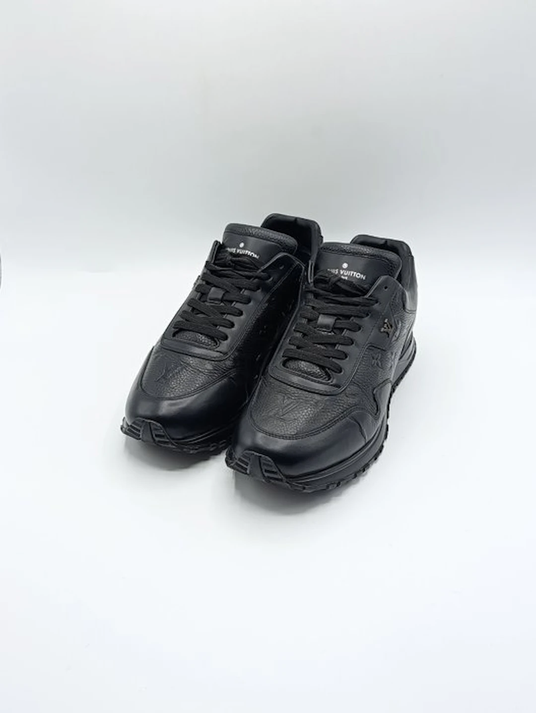 Louis Vuitton - RunAway - Low-top trainers - Size: EU 41.5