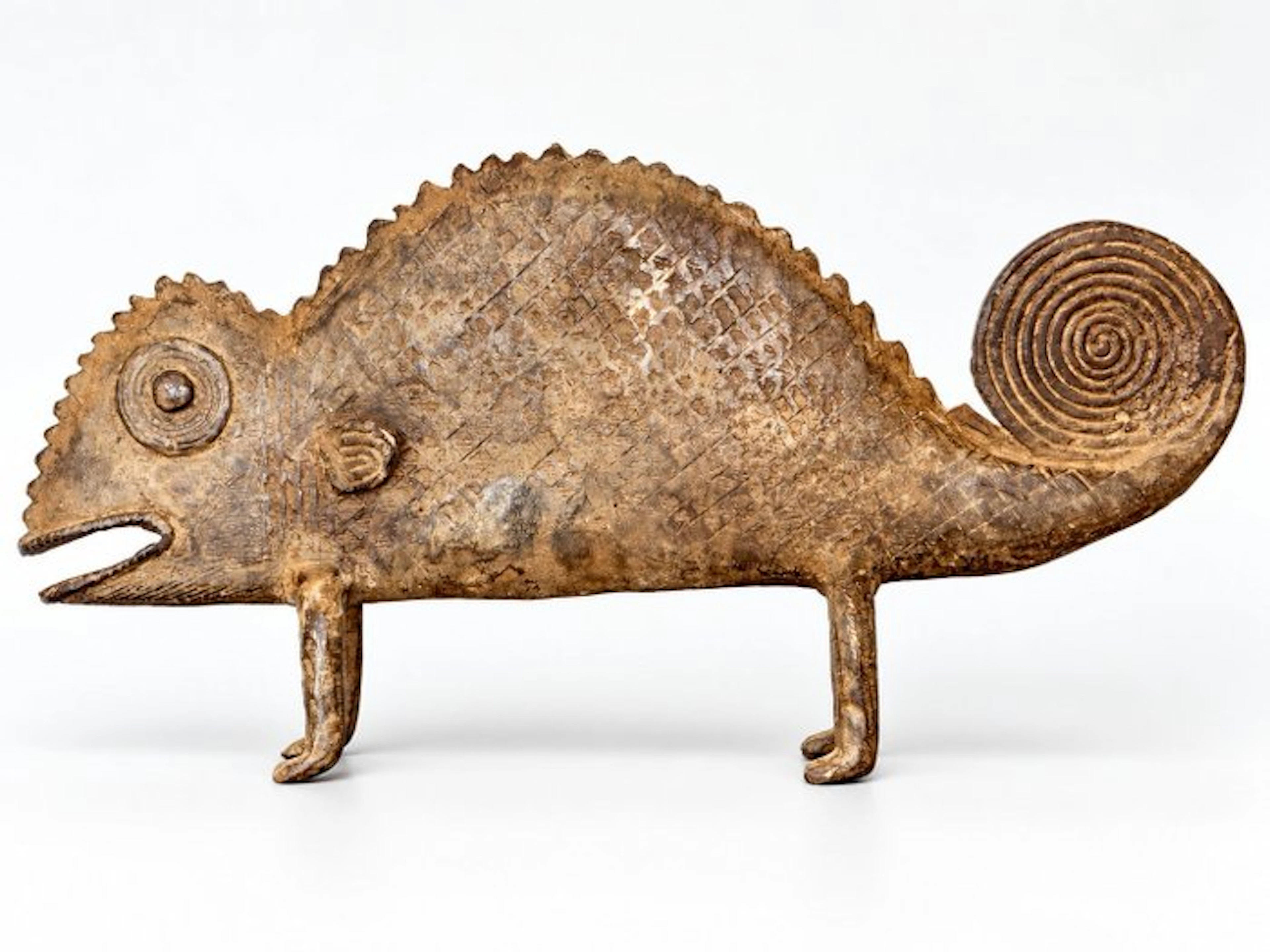 Caméléon en bronze