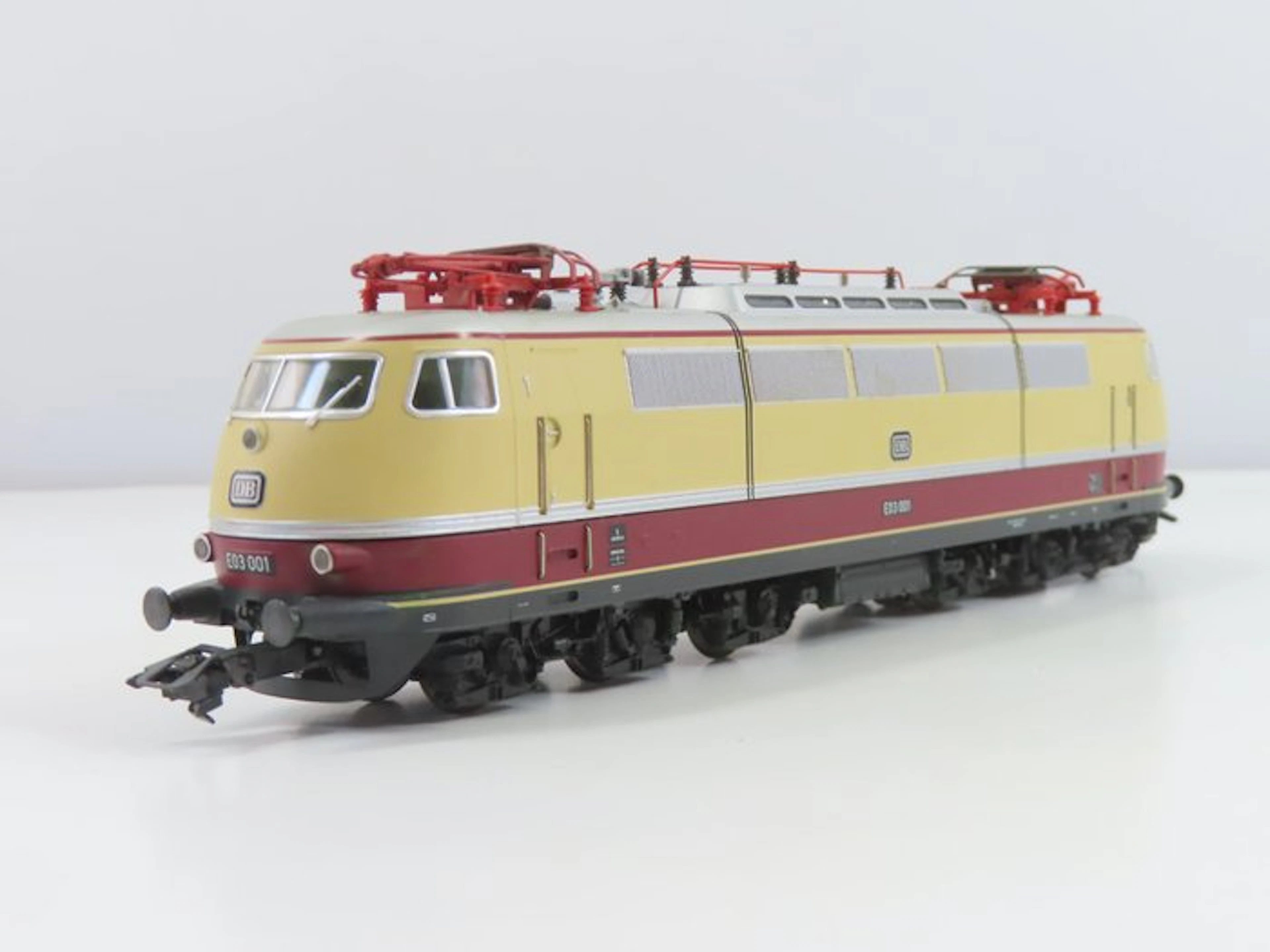 Märklin H0 - 37575 - Electric locomotive (1) - E03 TEE Full Sound MFX - DB