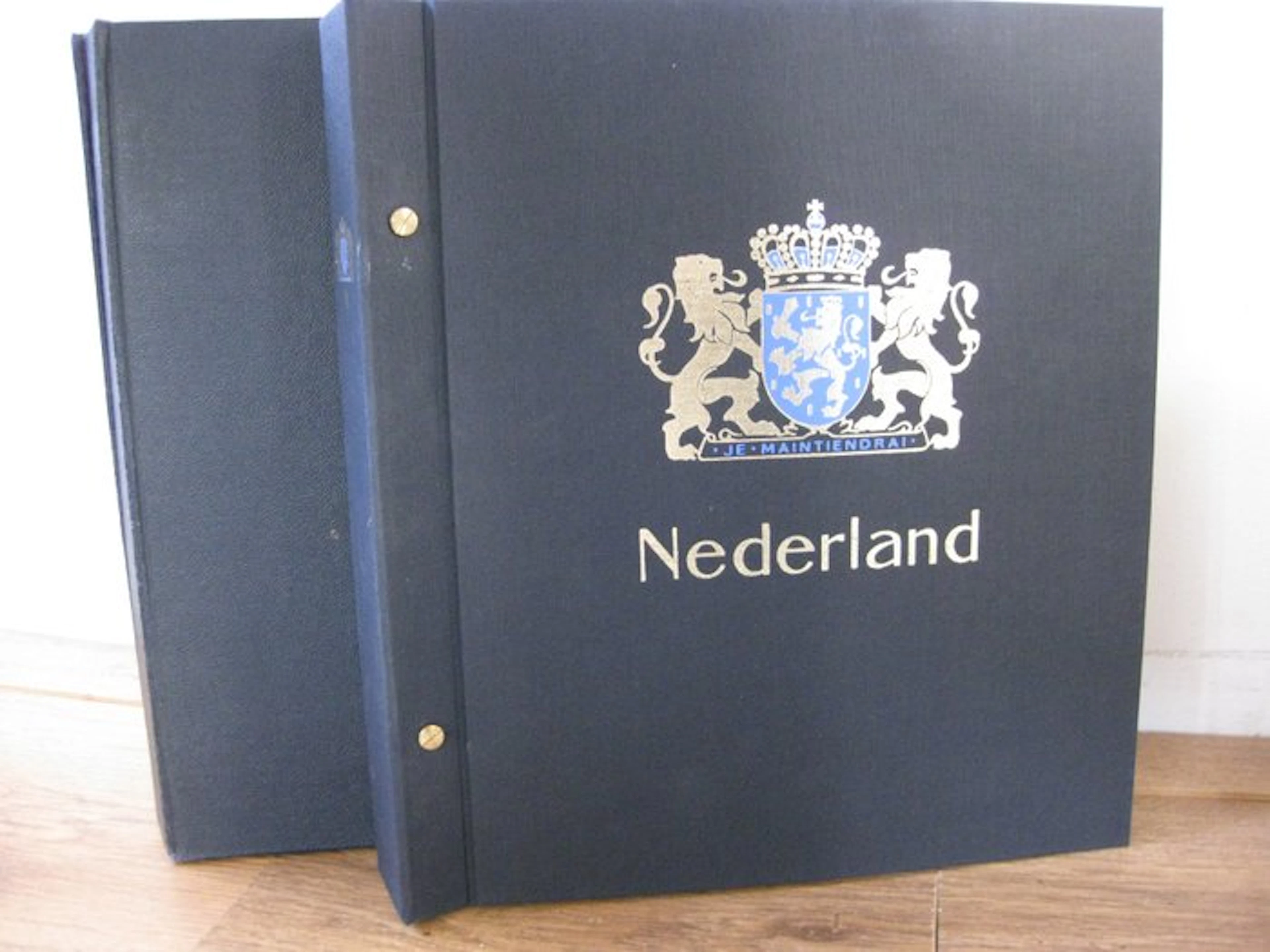 Netherlands 1944/2000 - Dutch collection in 2 Davo albums
