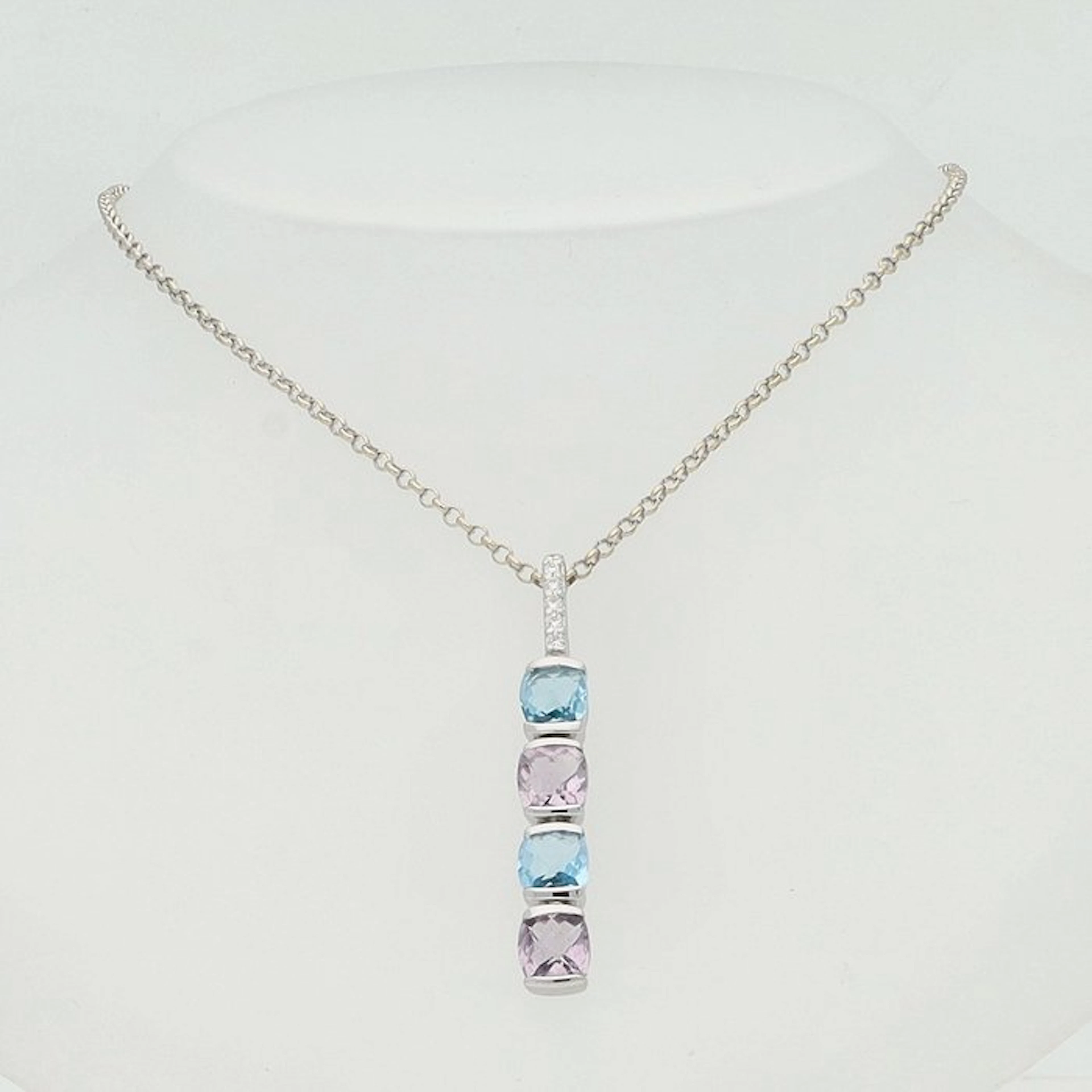 Necklace with pendant - 18 kt. White gold Amethyst - Diamond - Topaz