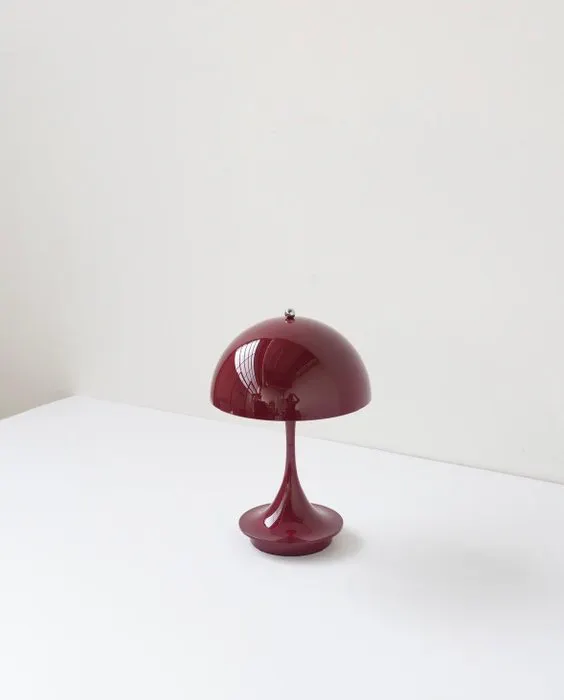 Louis Poulsen - Verner Panton - Table lamp - opaline acrylic