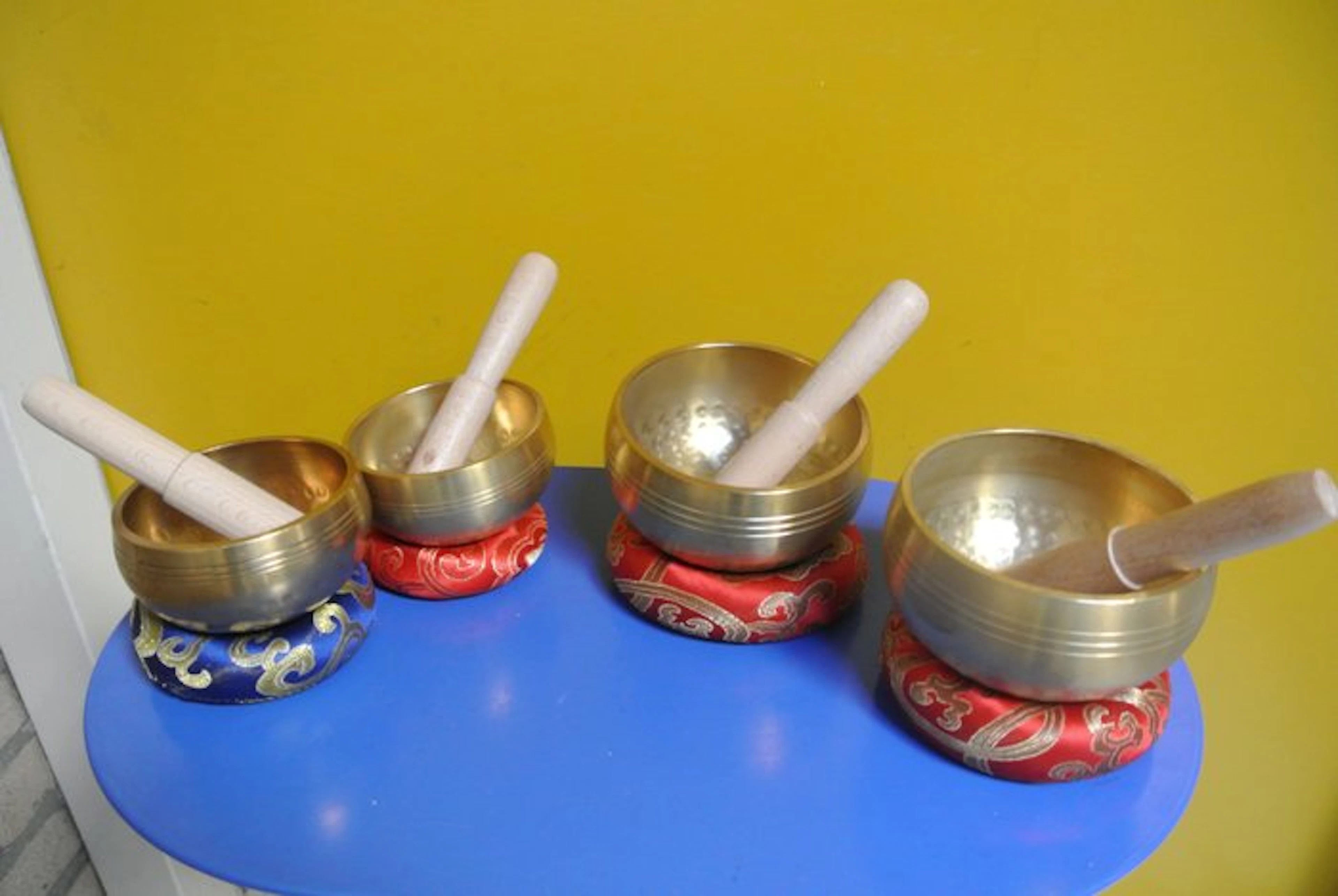 Antique inspired Singing bowl (12) - Lacquered brass