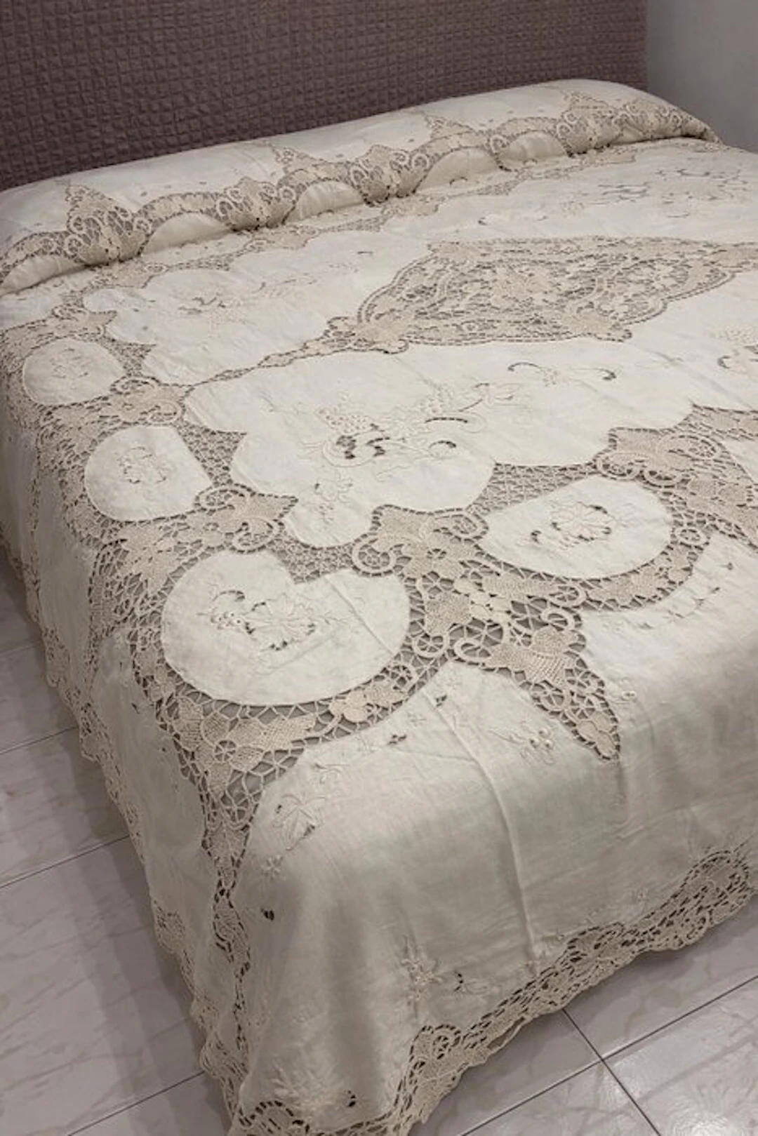 hand made - Bedspread - 290 cm - 250 cm - Luxury handmade bedspread