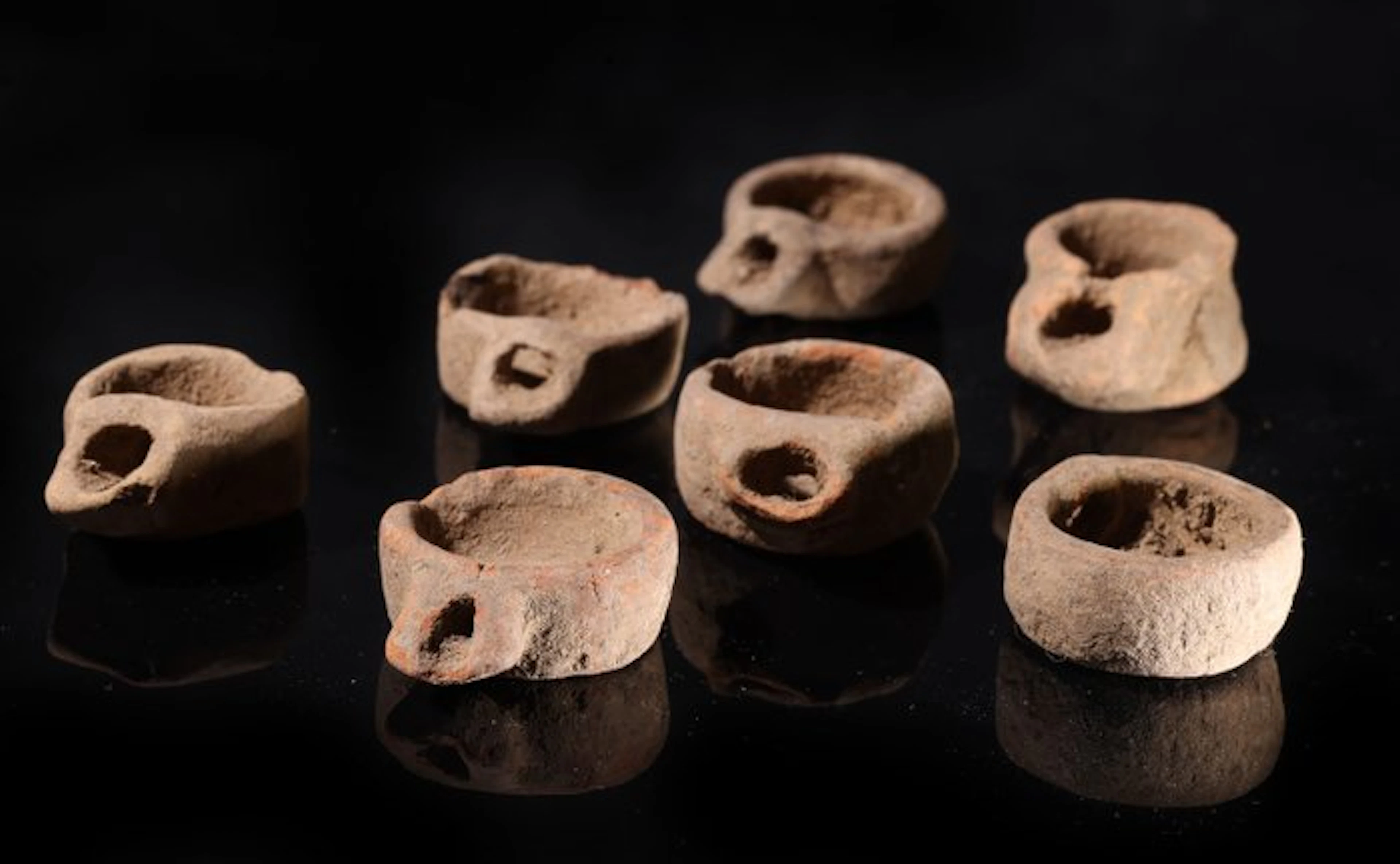 Ancient Egypt Oil lamps in terracotta - 2 cm