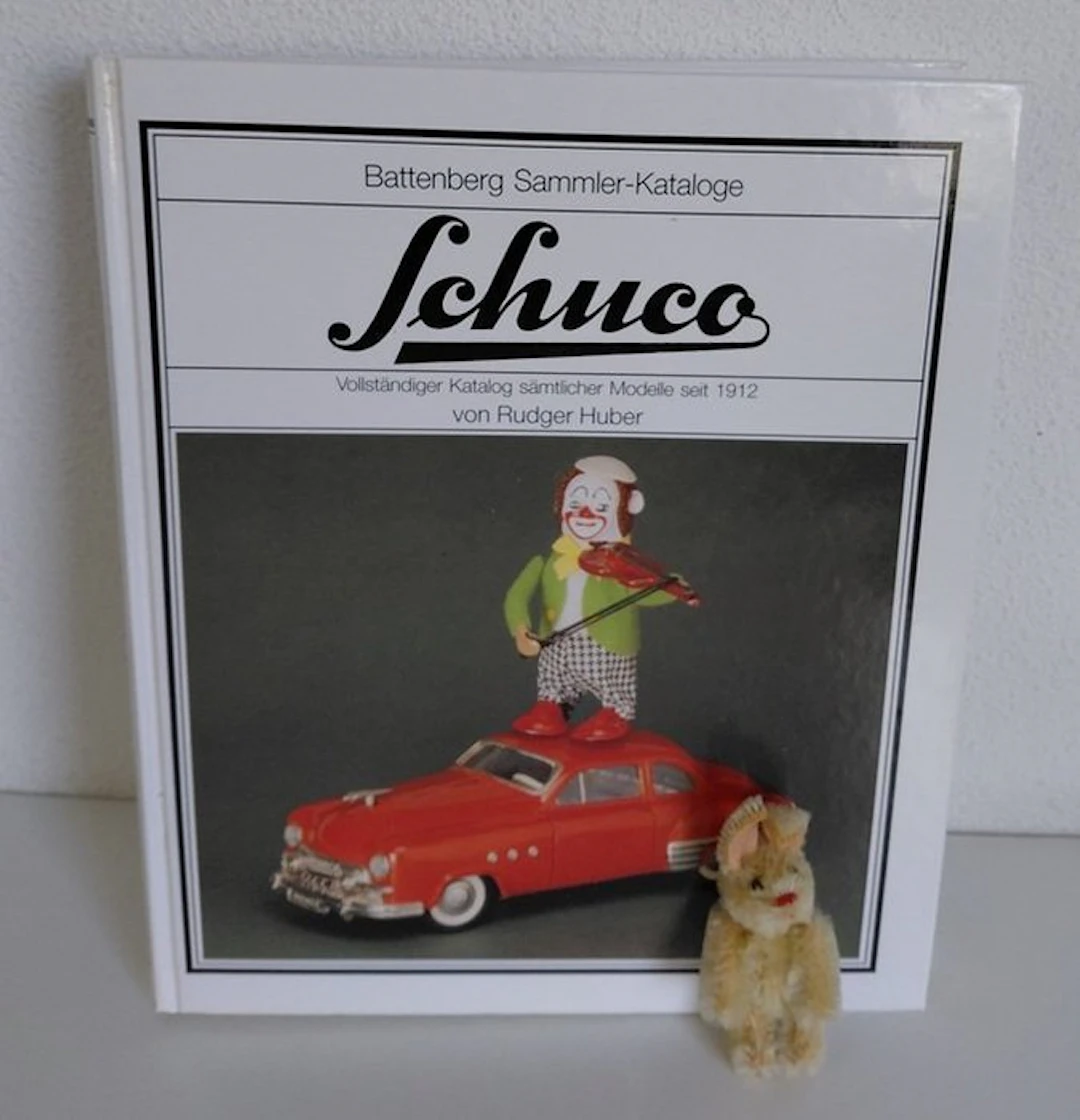 Figure - Boek Schuco + Vintage Schuco miniatuur konijn - jaren 50/60 - Mohair