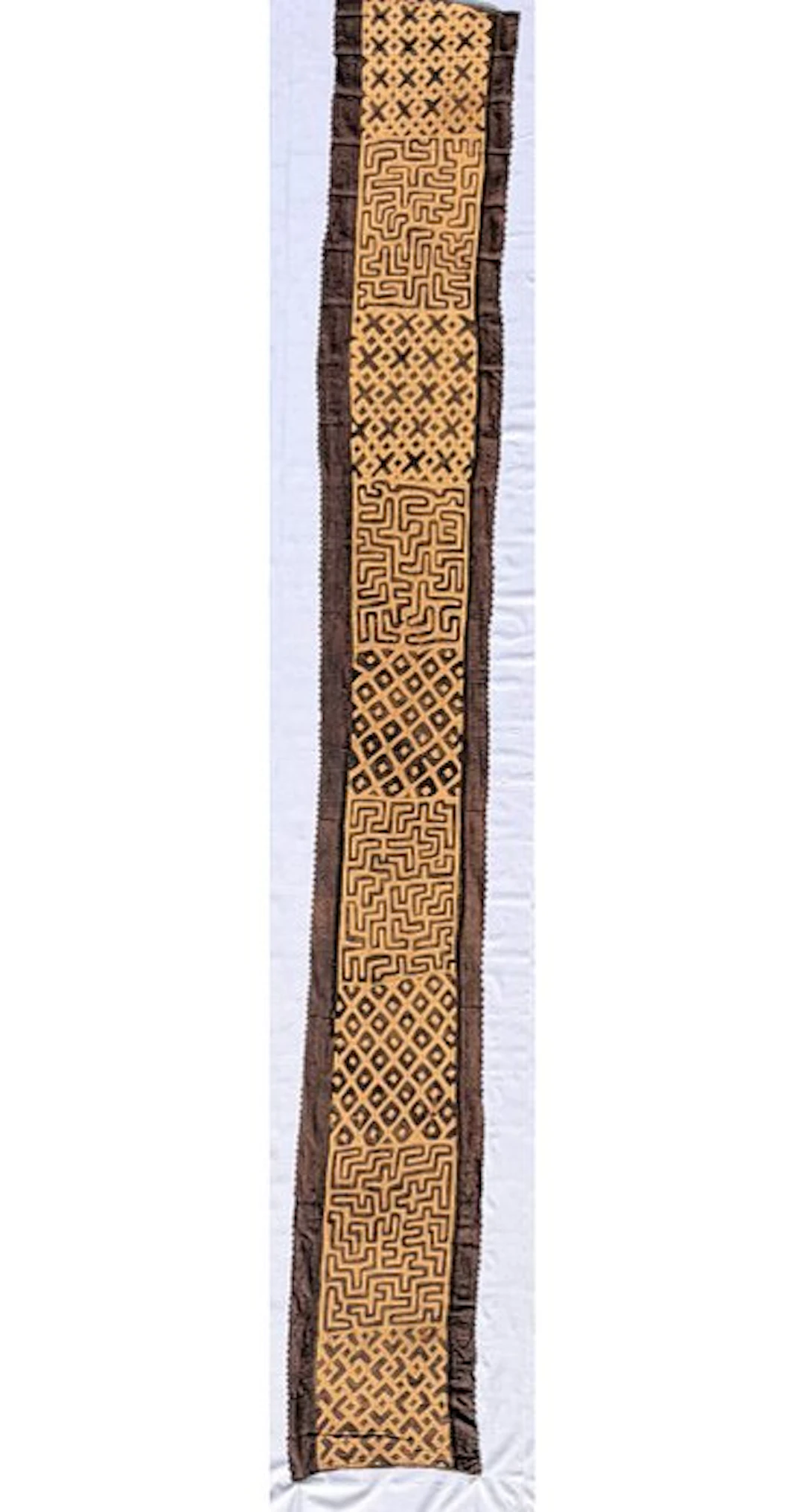 Tissue - Ntshak - 78 x 612 cm - Shoowa-Kuba