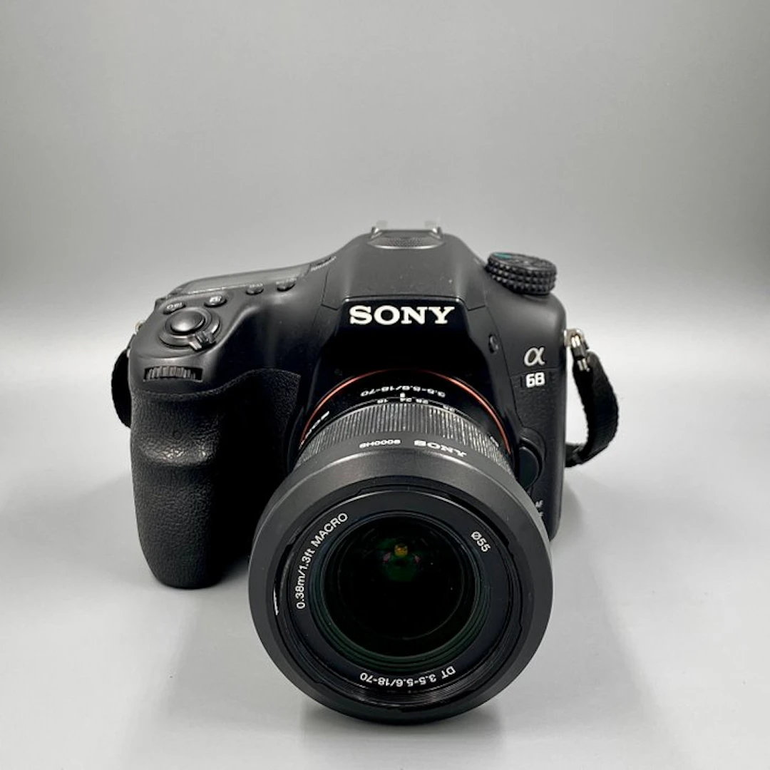 Sony ILCA-68 Digital reflex camera (DSLR)