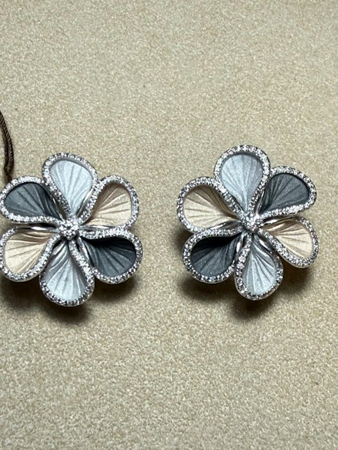Annamaria Cammilli - Earrings - WAVE - 18 kt
