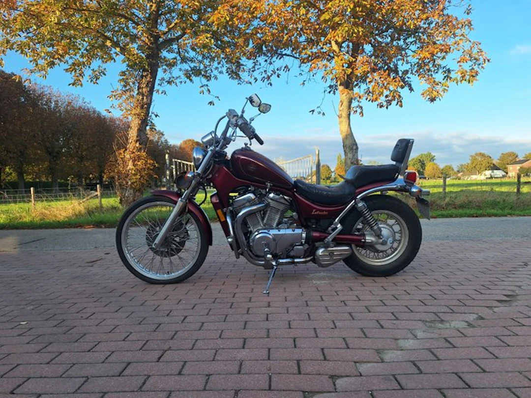 Suzuki - VS 750 Intruder - NO RESERVE - 750 cc - 1990
