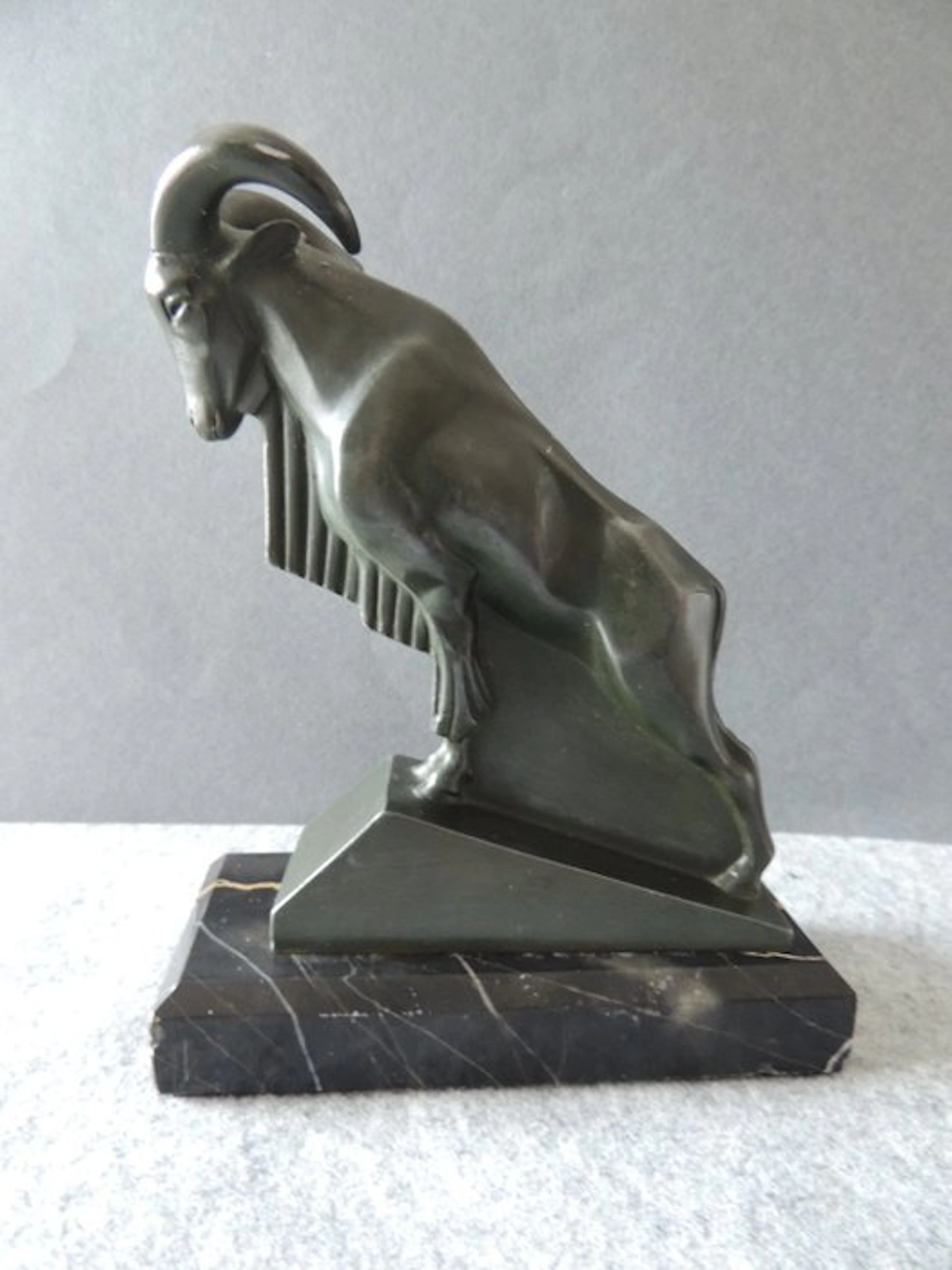 Statuette