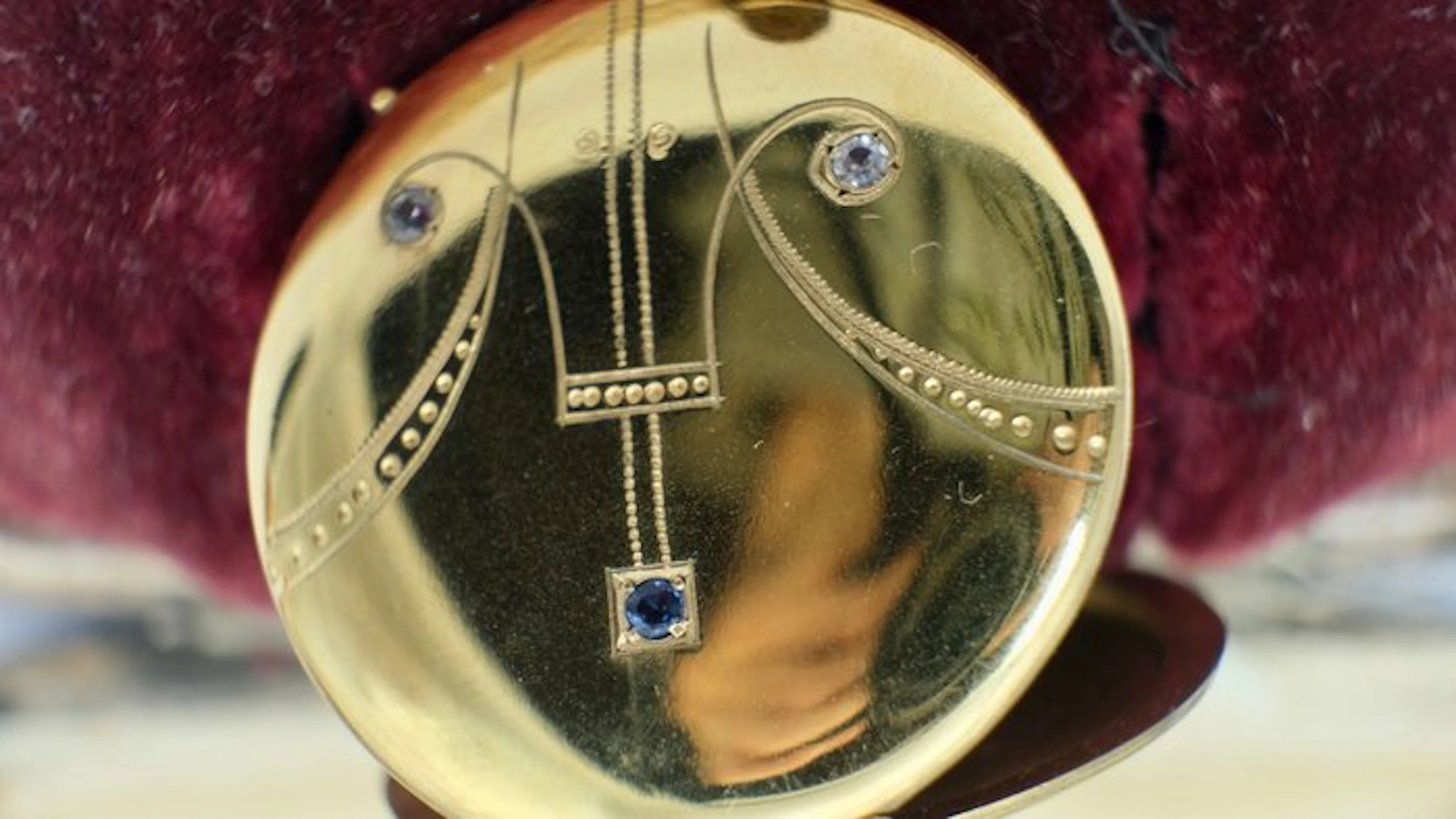 Handmade - Locket - 18 kt