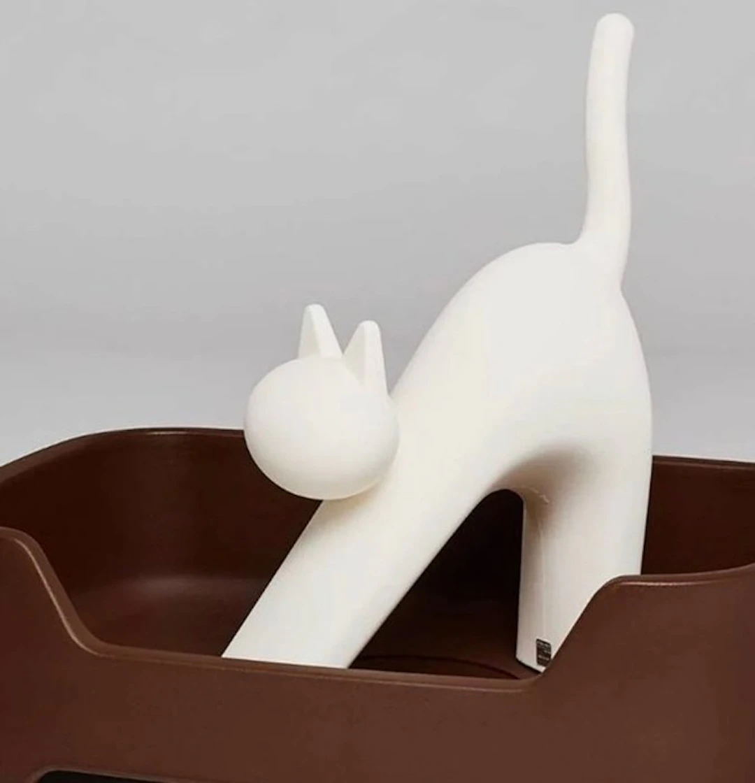 Serralunga - Maurizio Prina (1985) - Sculpture, Gatt-one - 50 cm - Polyethylene