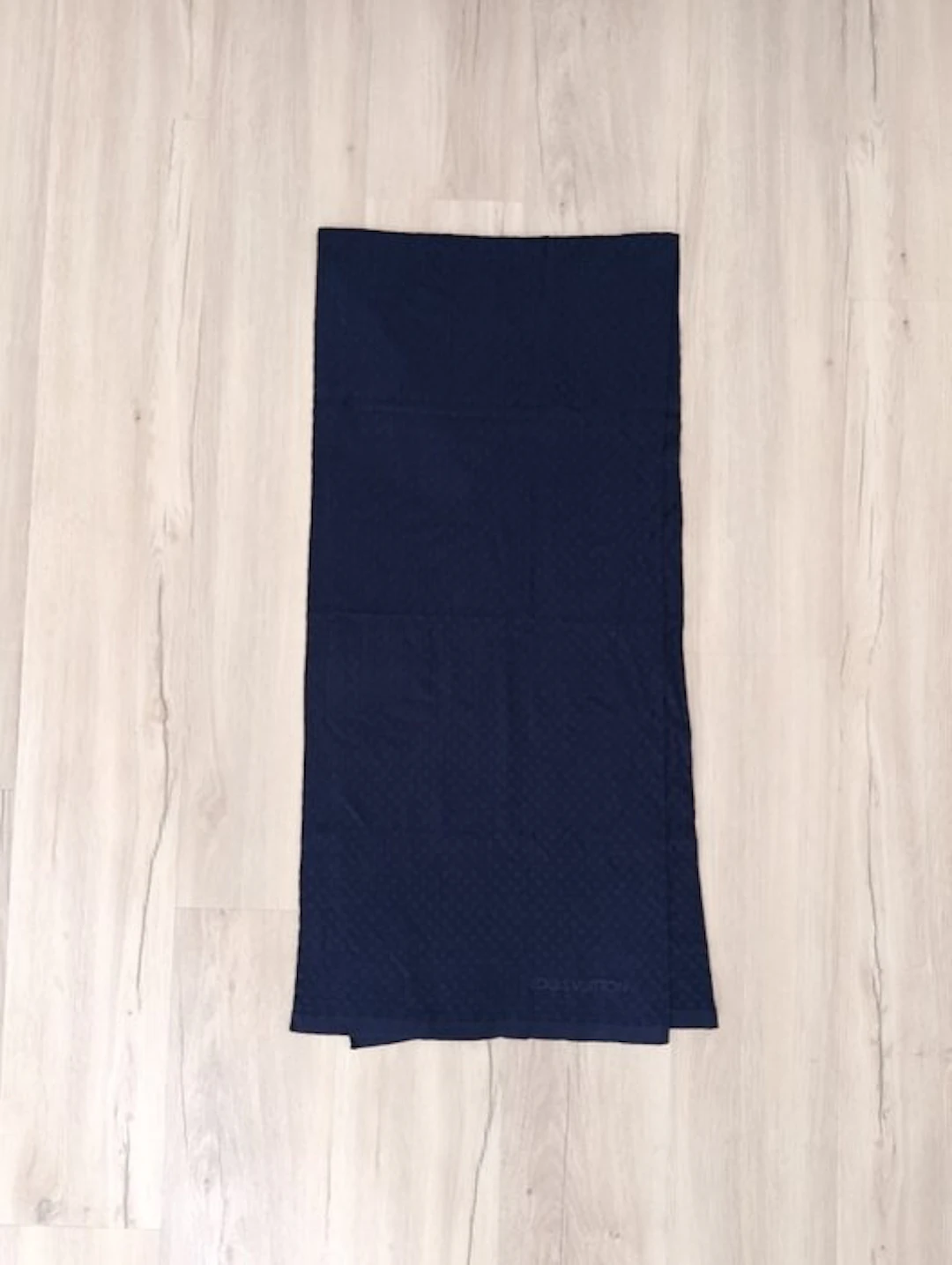 Louis Vuitton - M75130 - Foulard