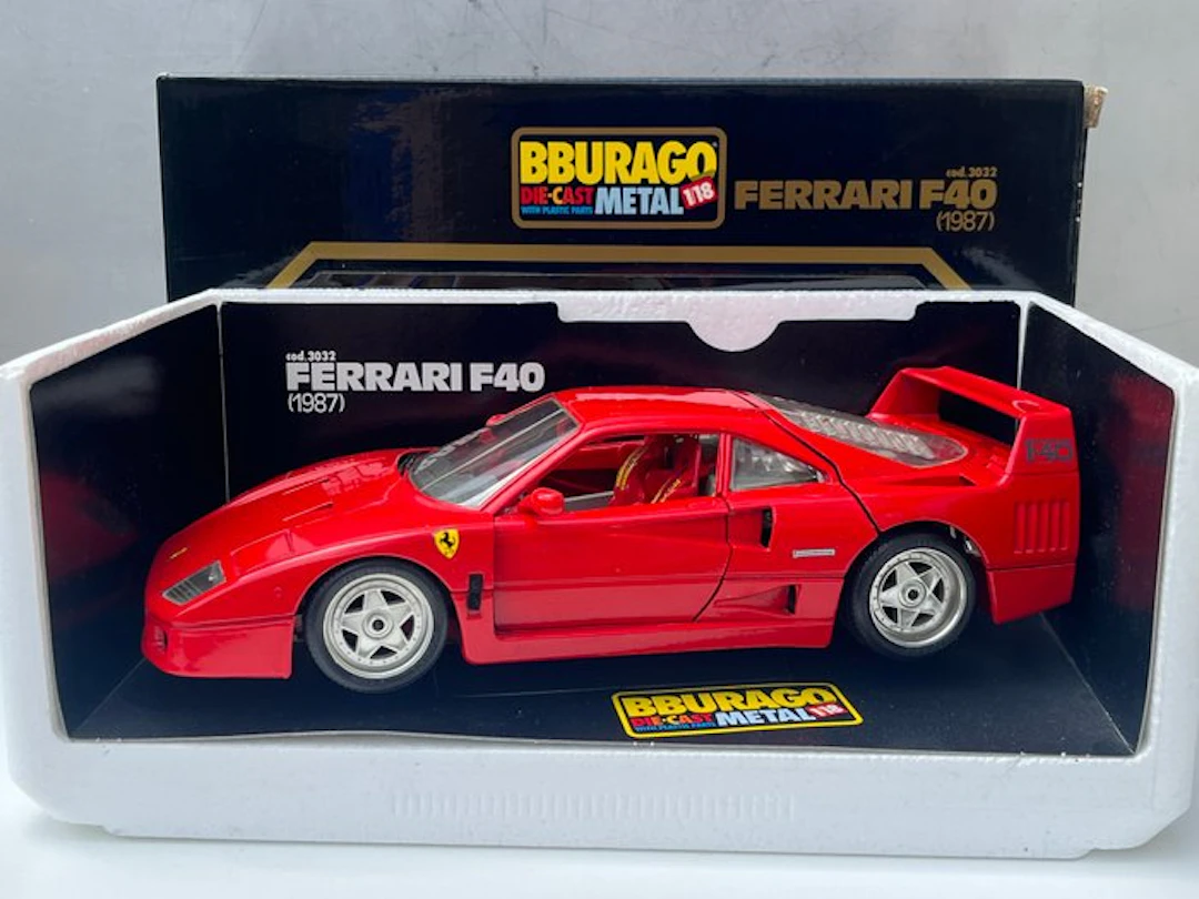 Bburago 1:18 - Model sports car - Ferrari F40 1987...