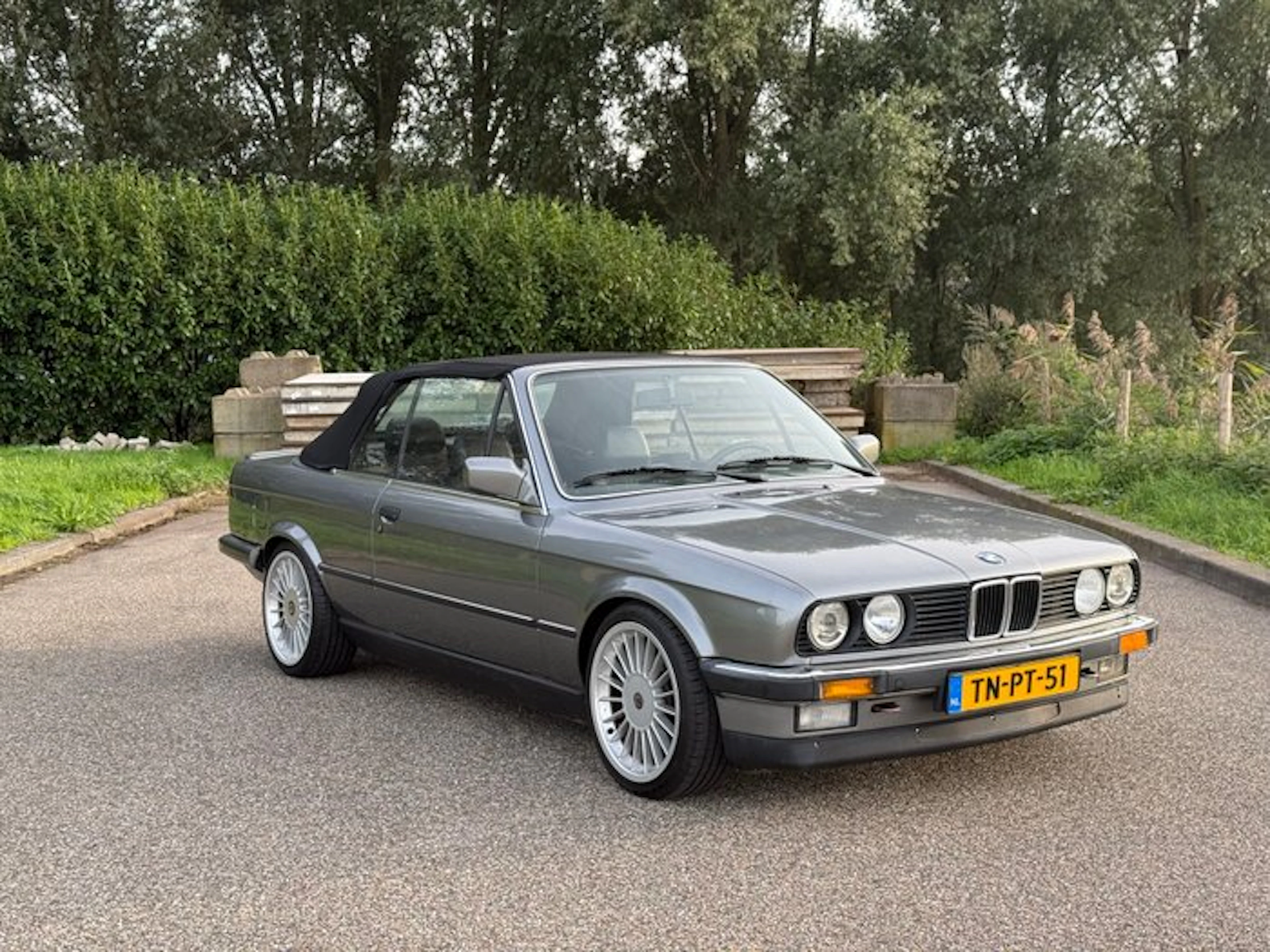 BMW - 320i Cabriolet - 1989