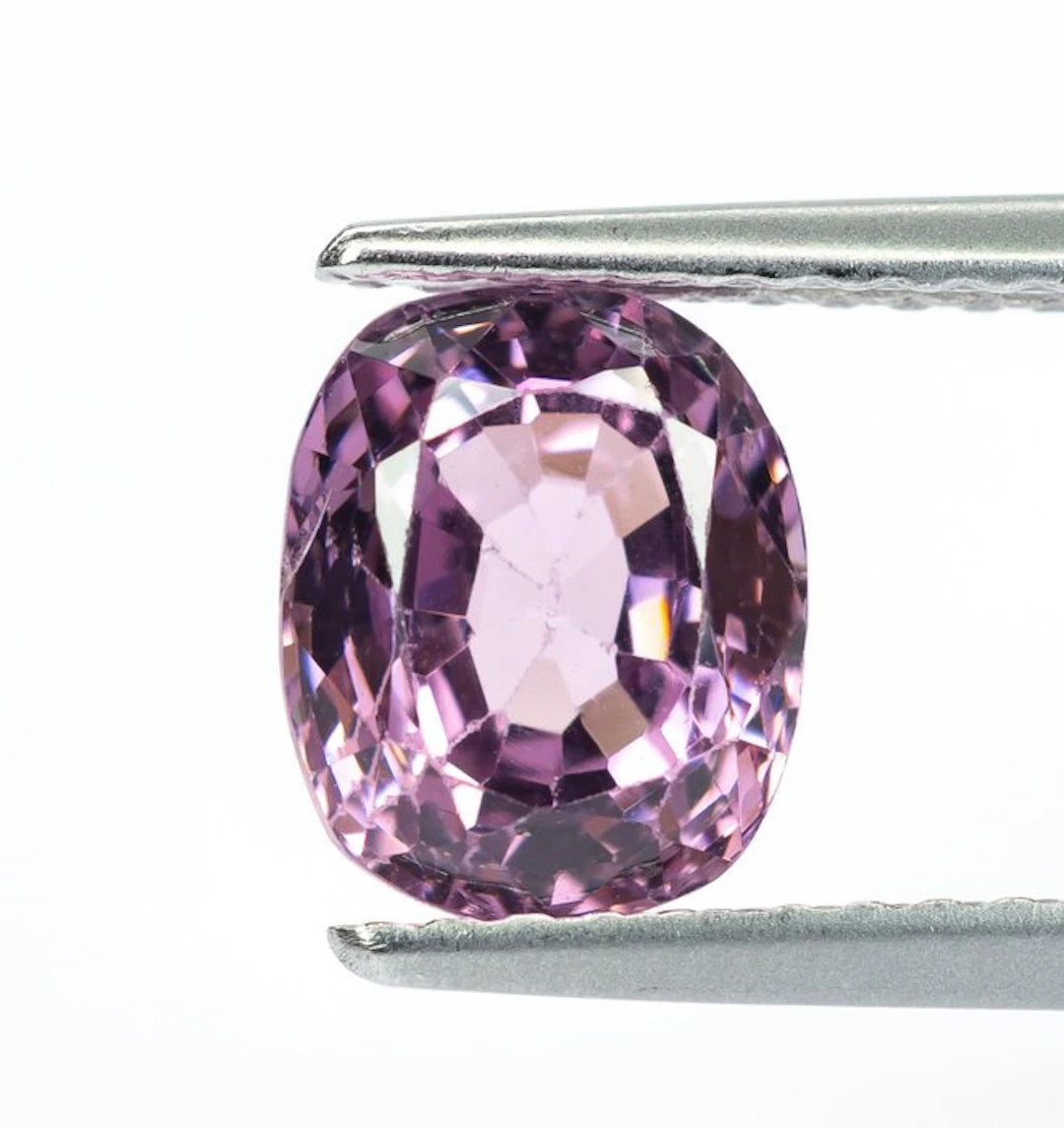 No reserve price Spinel - 2.06 ct - Gem Report Antwerp (GRA) - Pink
