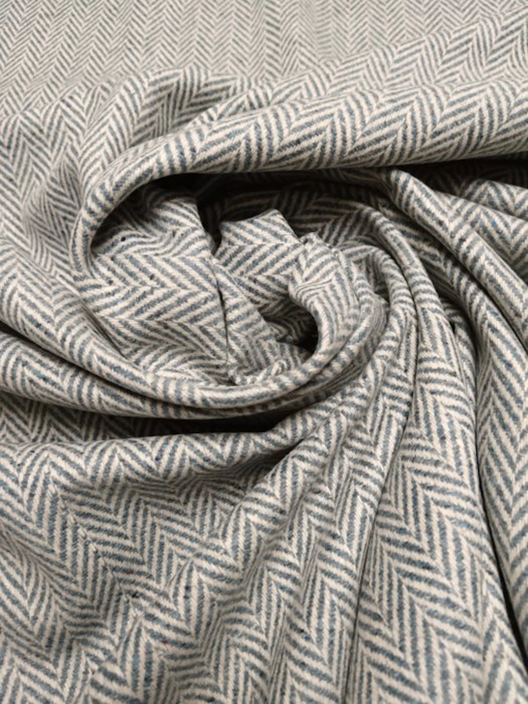 Tweed, pure virgin wool