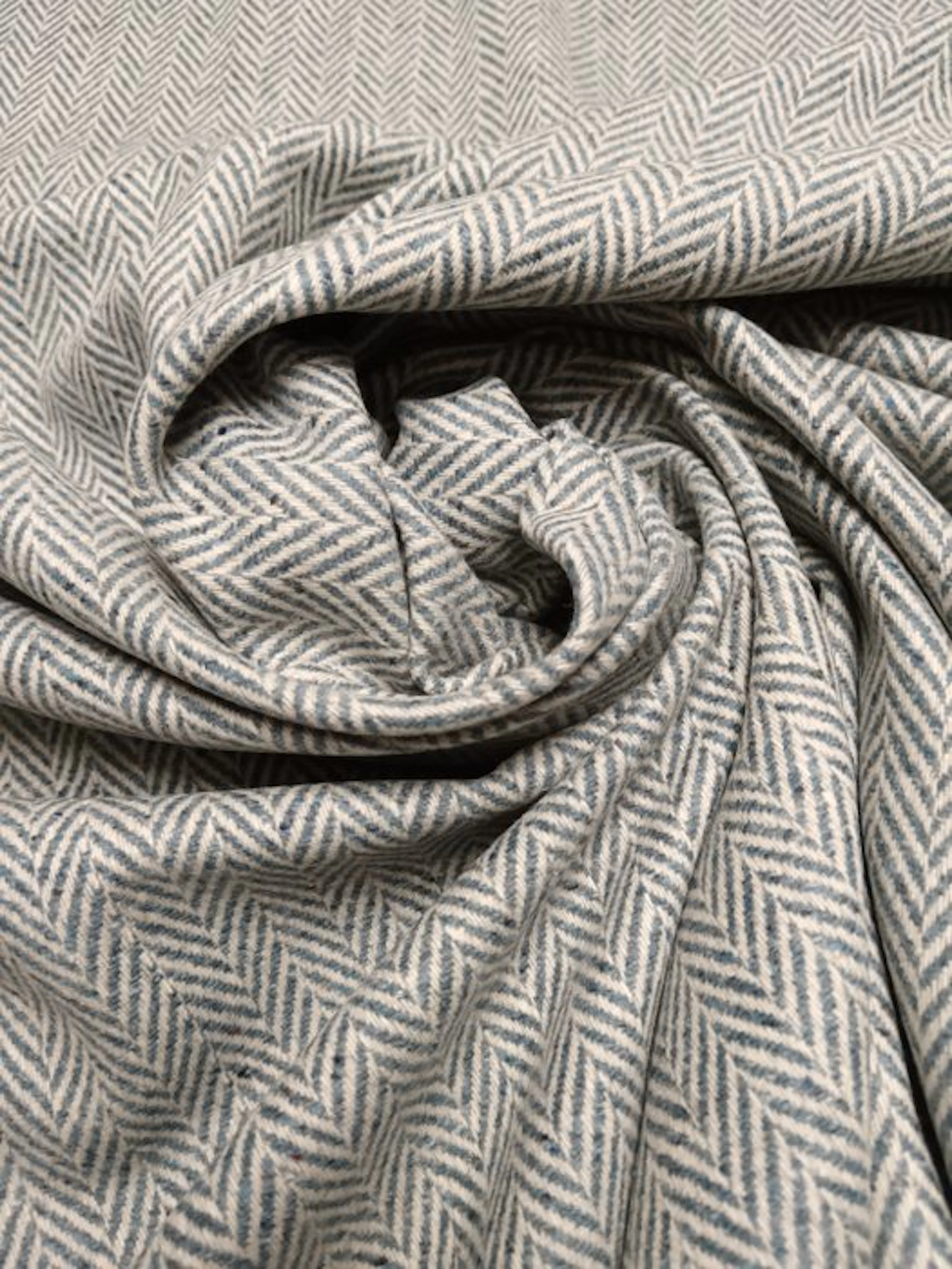 Tweed, pure virgin wool