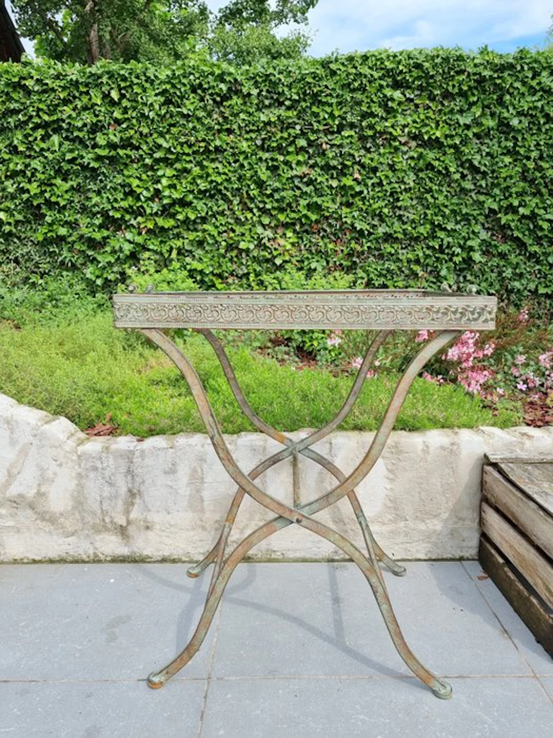 Side table - Iron, Metal