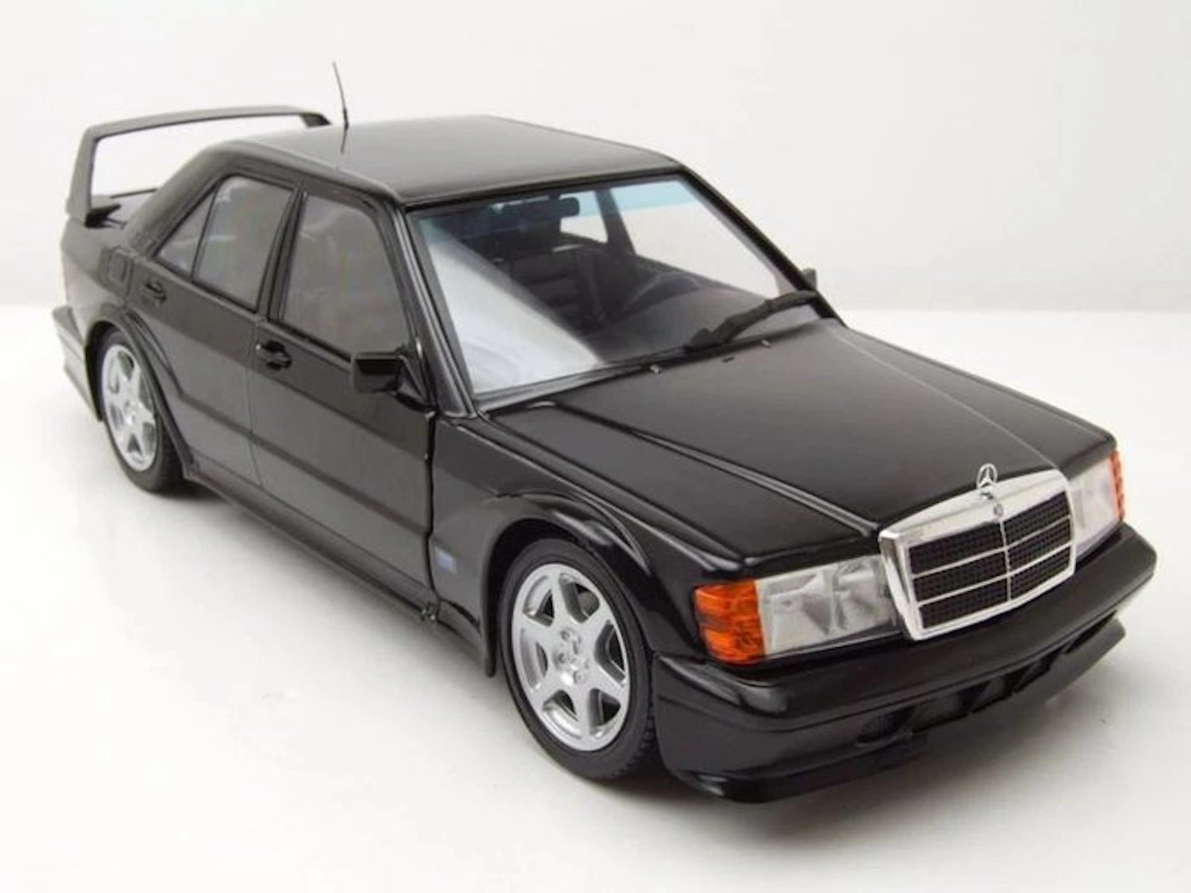 Solido 1:18 - Model car - Mercedes-Benz 190E 2.5-16 EVO II