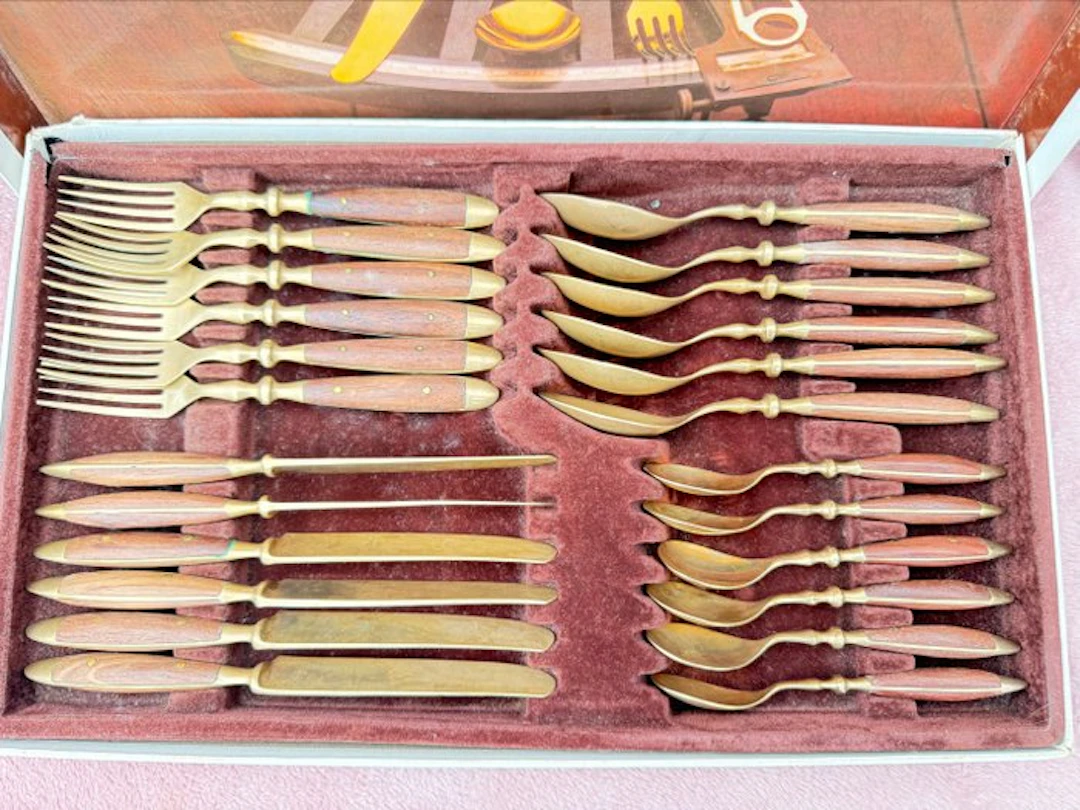 Lord Nelson - Cutlery set (24) - Bronze, Wood