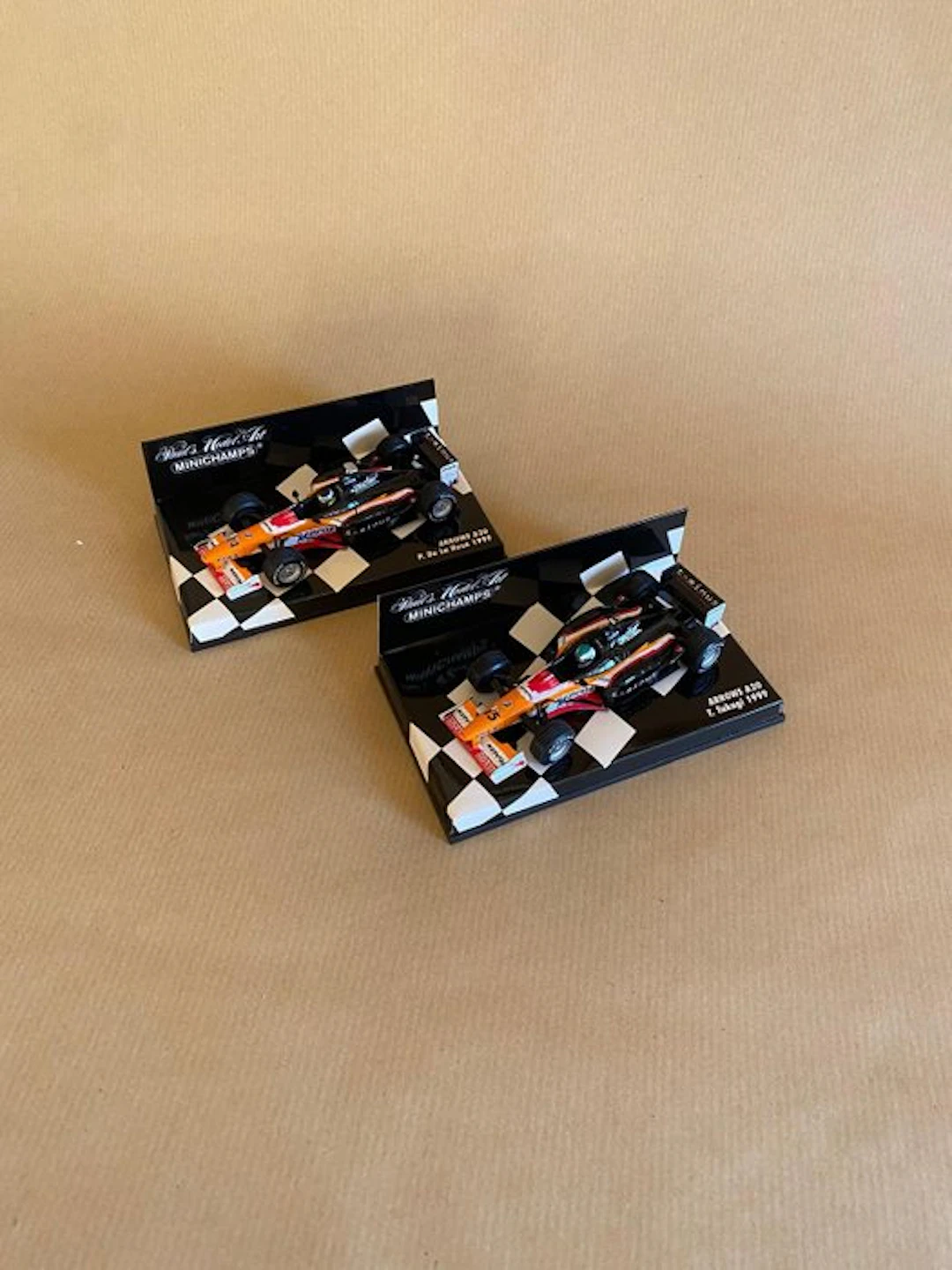 MiniChamps 1:43 - Model car (2) - ARROWS A20 T. Takini & P. De La Rosa 1999