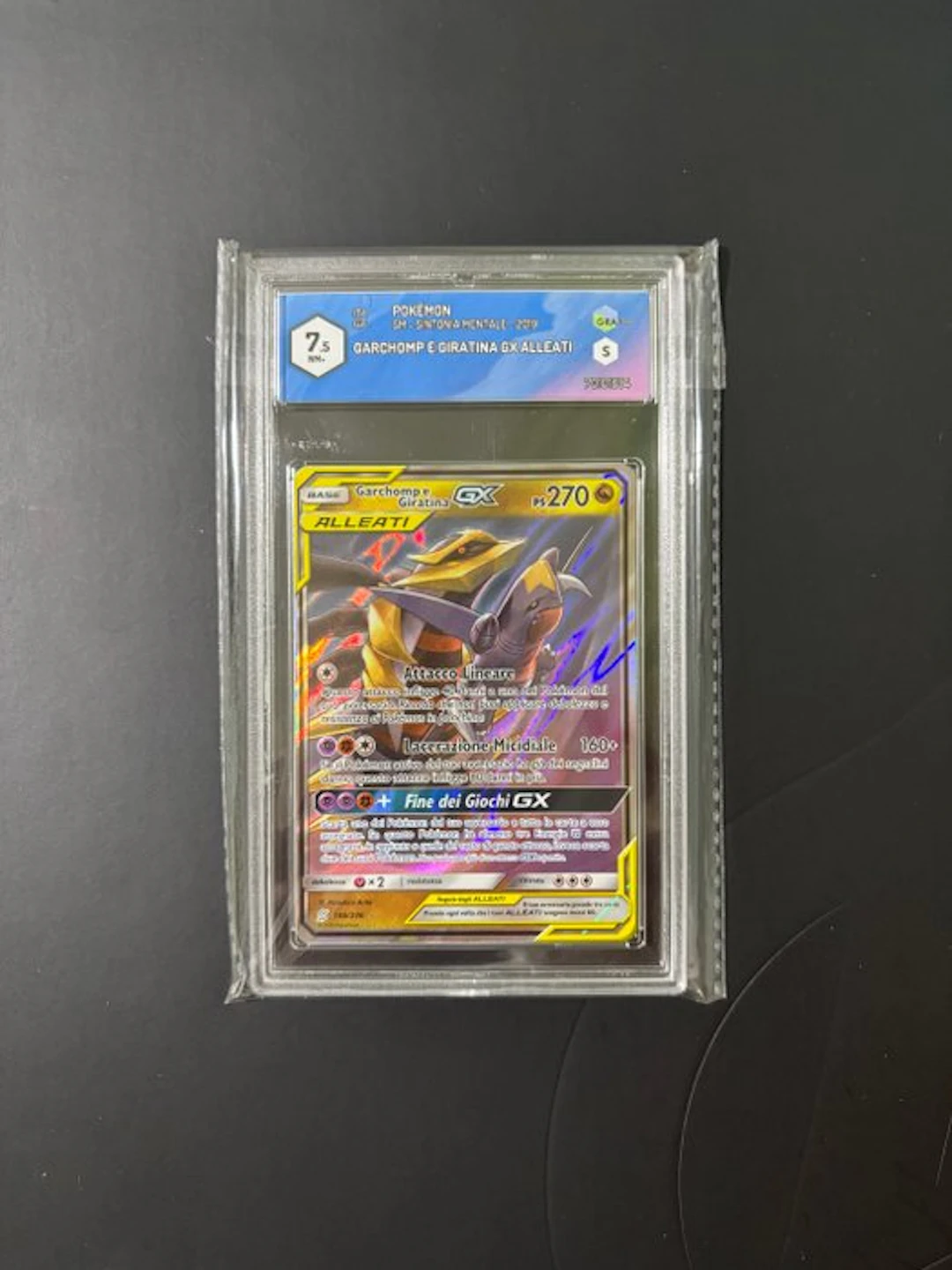 Pokémon - 1 Graded card - Garchomp e Giratina 146/214 Foil