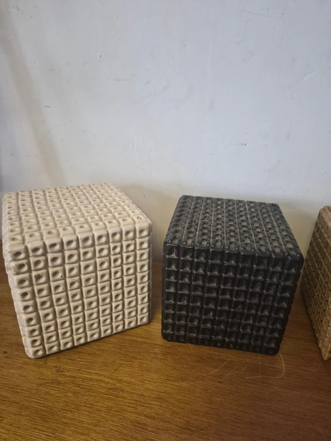 Decorative ornament (2) - Kubus - Netherlands - Henny radish cube