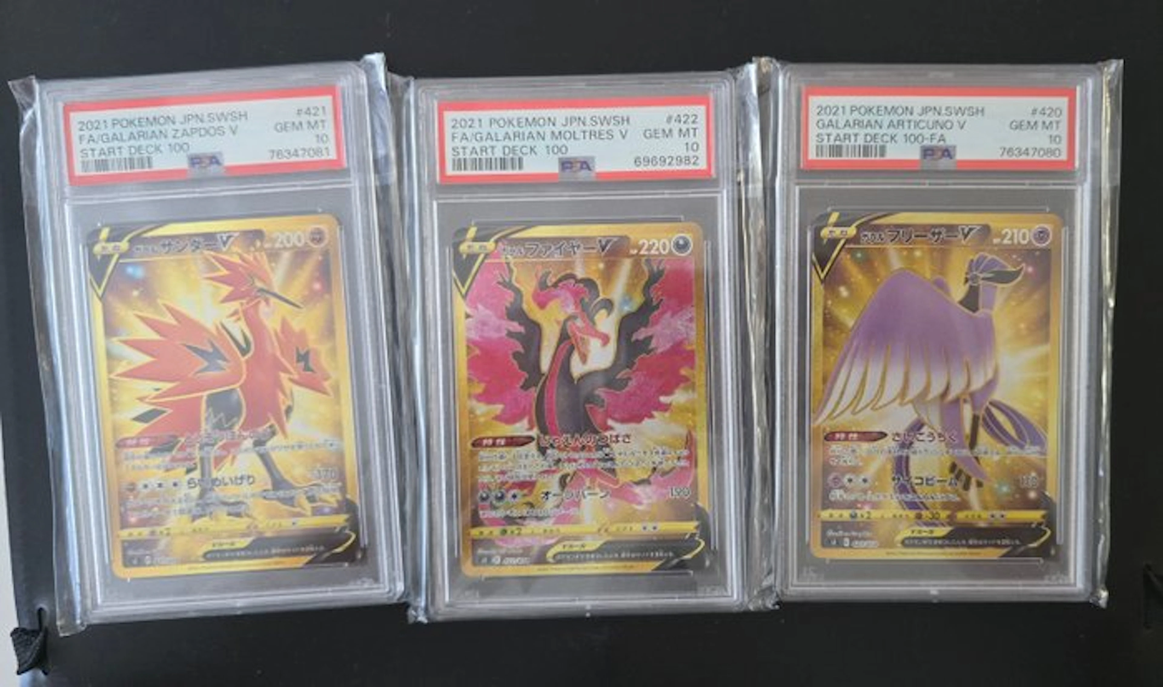 Pokémon - 3 Graded card - Galarian Zapdos V #421; #422; #420 Full art