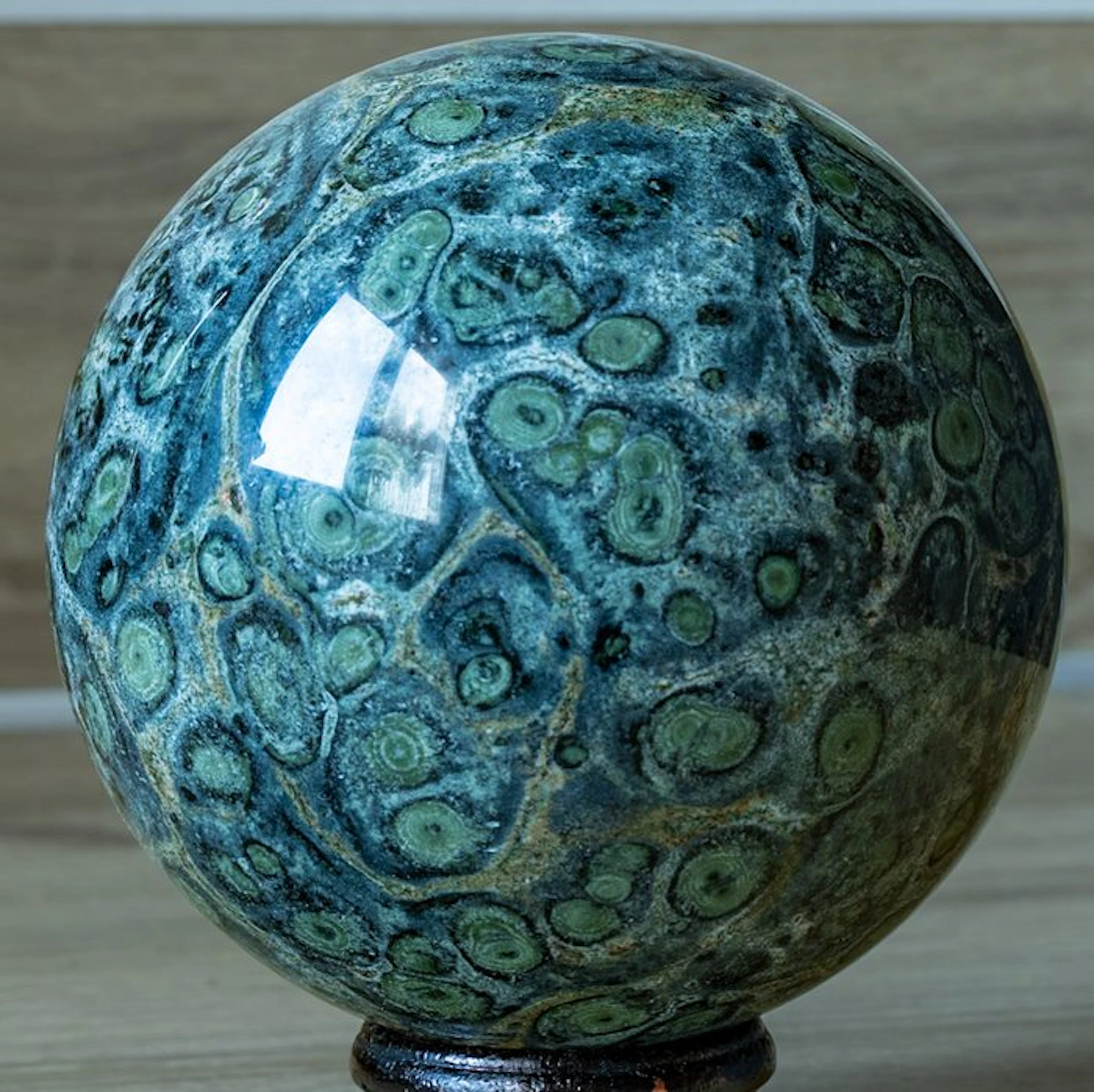 Jasper Fine large green Kambaba Eldariet sphere - Height...