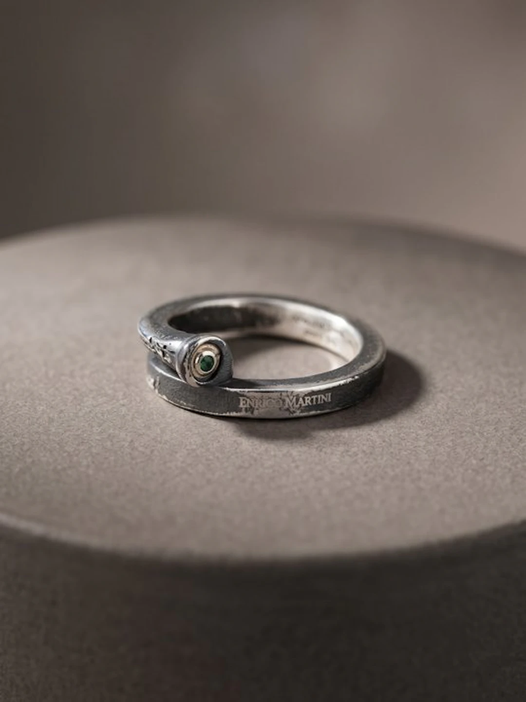 Emerald - 18 kt. - Silver, Yellow gold - Ring - Handmade in Italy