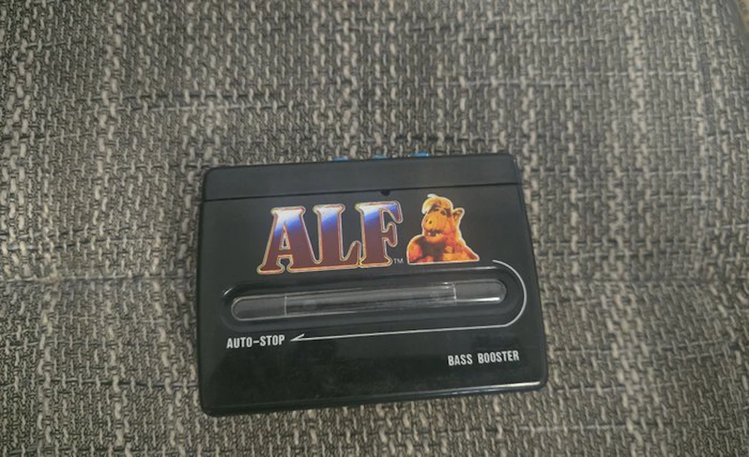 Elta - ALF Character plus Cassette Bundle Portable cassette player