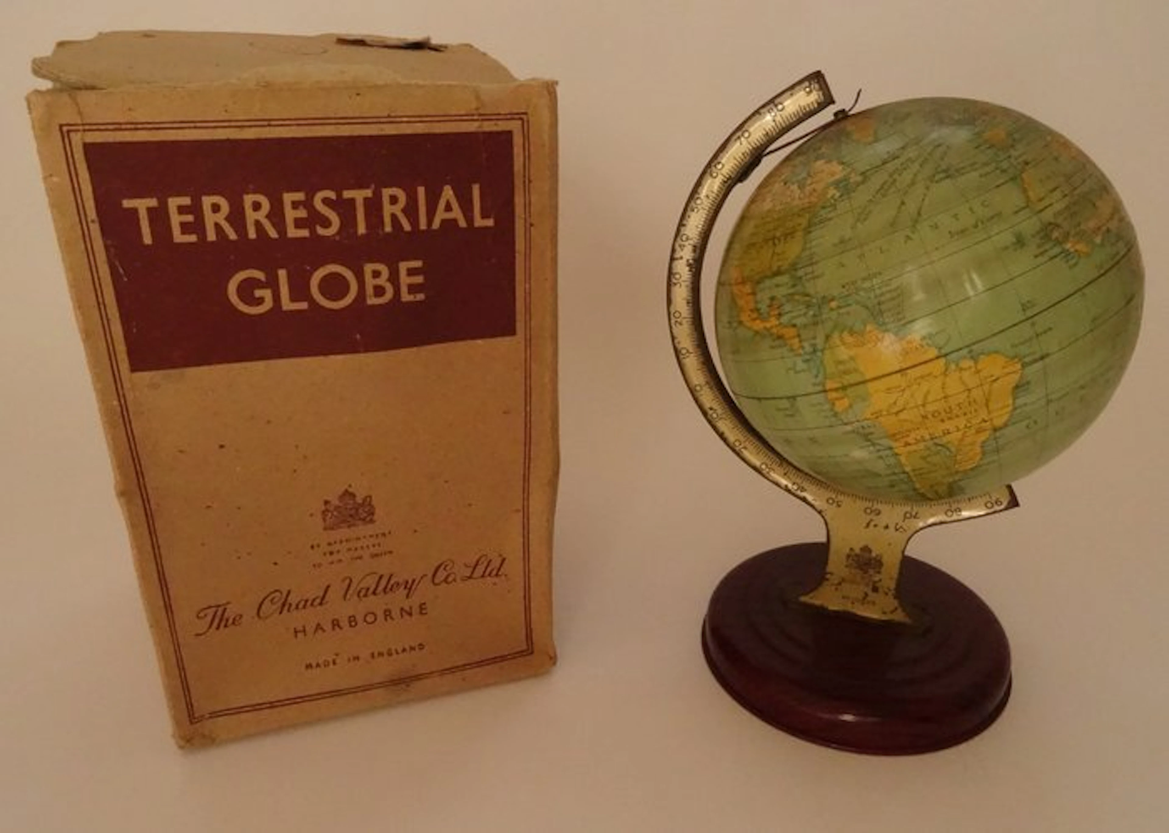 Terrestrial table globe - 1930-1940