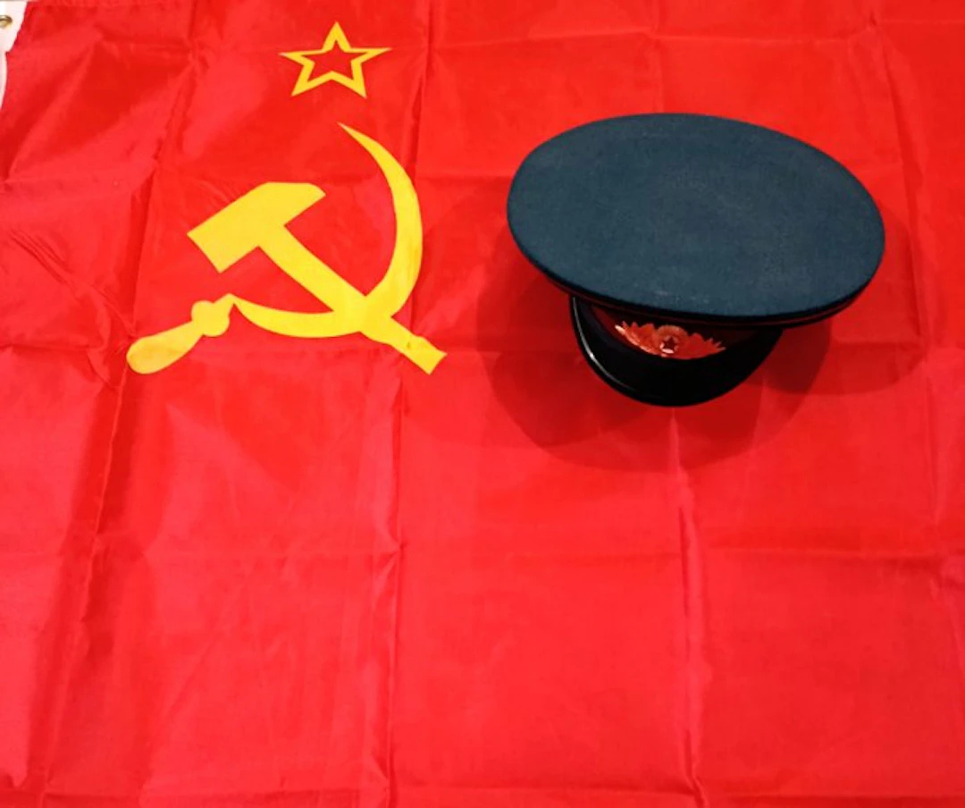Russia - USSR 1989 parade military cap & New Soviet Union...