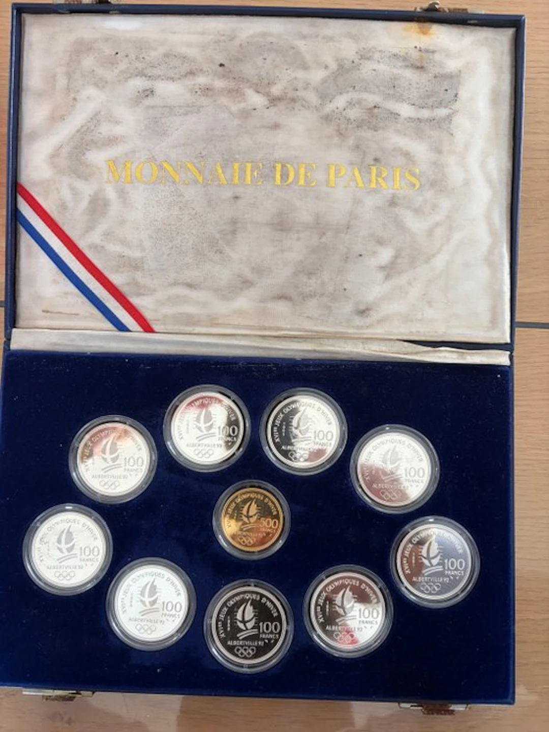 France. Coffret de 10 monnaies "Jeux Olympiques...