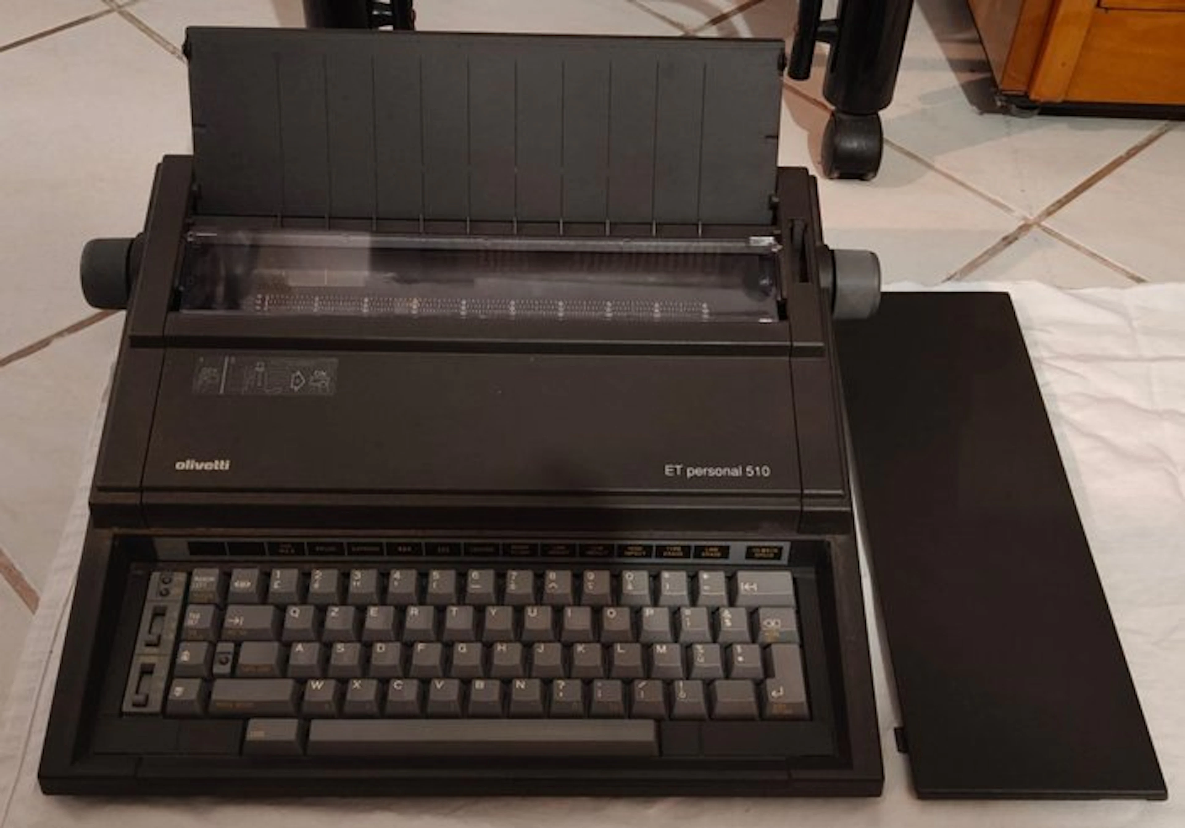 Olivetti ET Personal 510 electronic typewrite - Computer