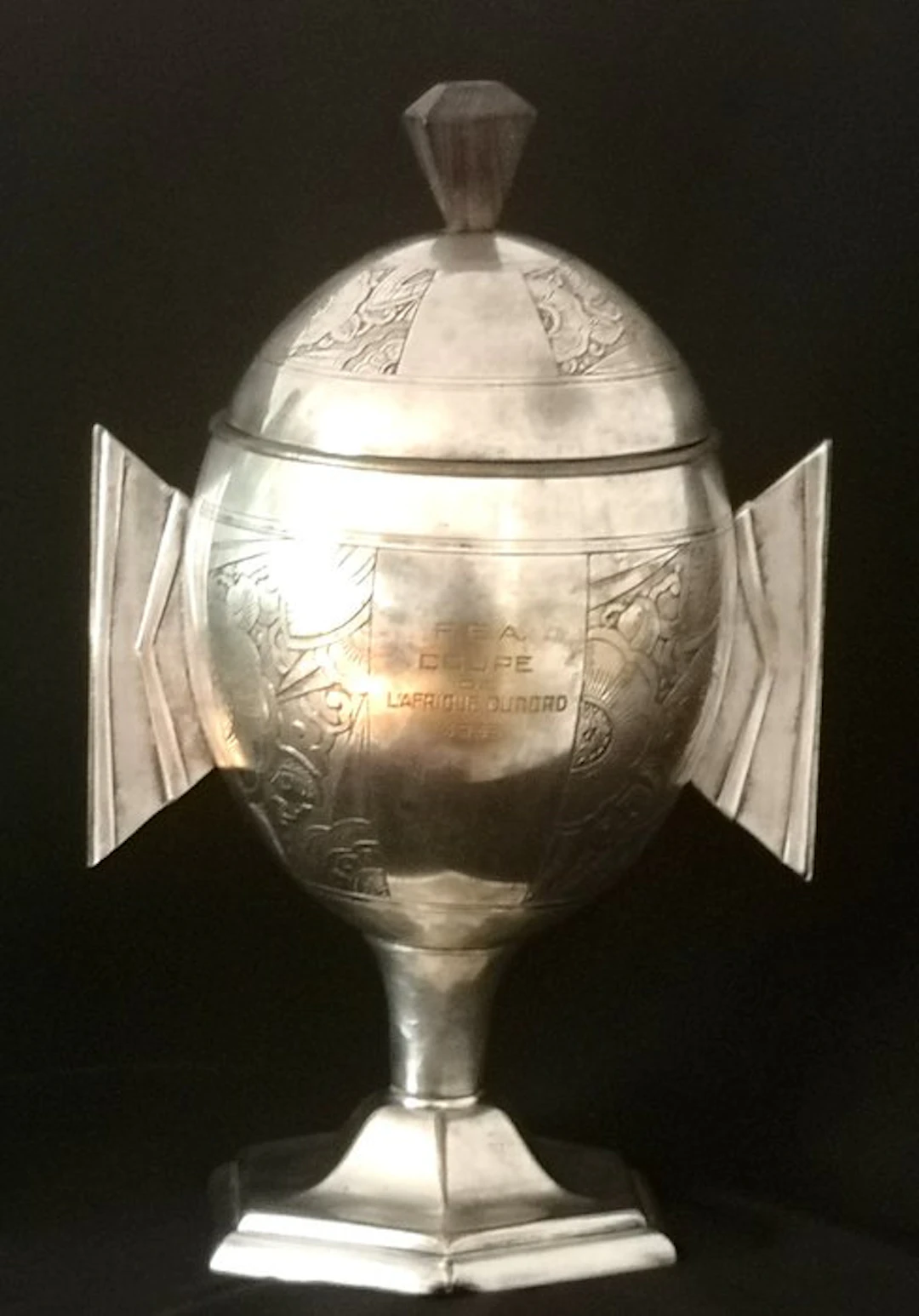 Bowl - Fascinating Art Deco Trophy-Cup (1933) - Oriental...