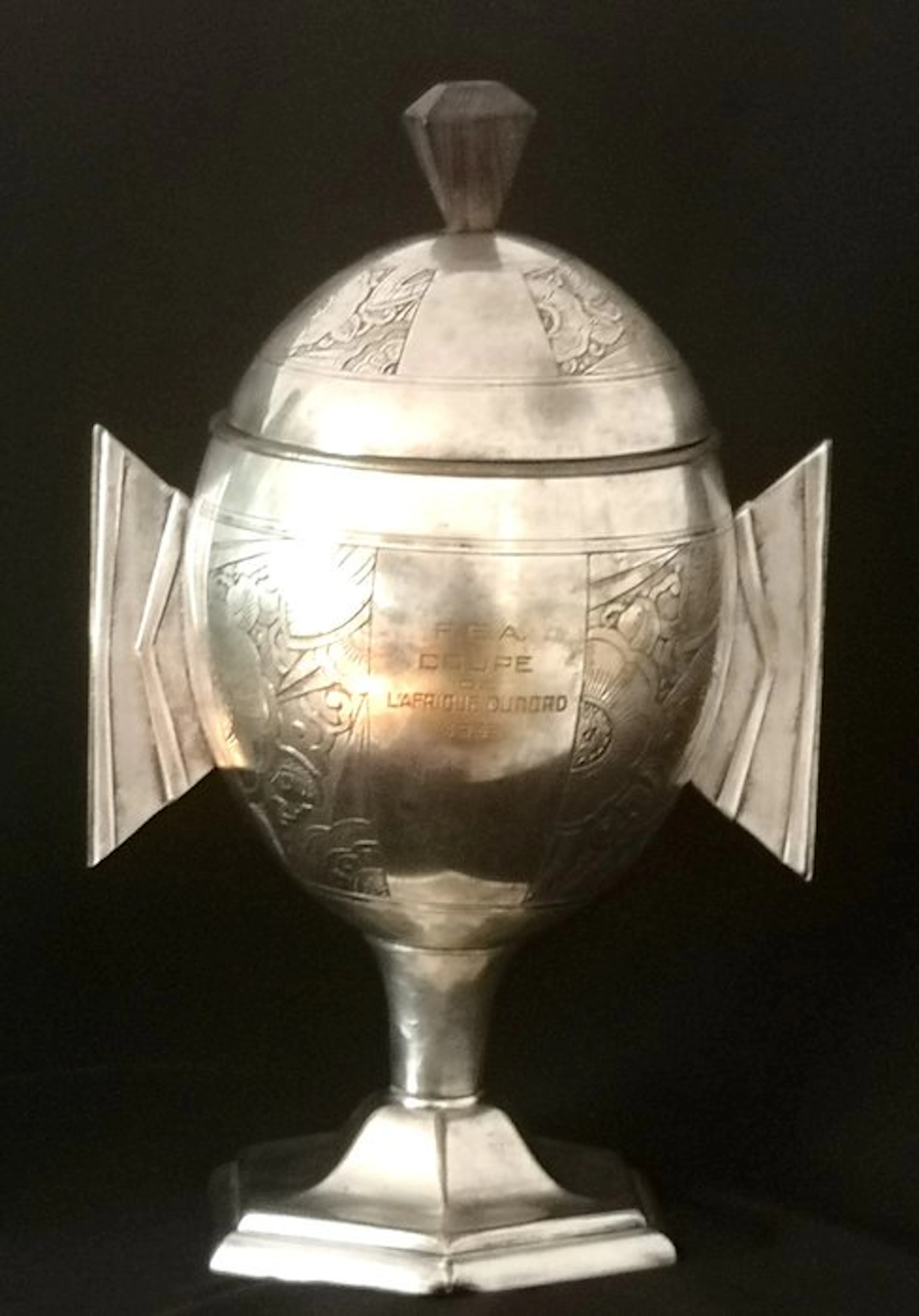 Bowl - Fascinating Art Deco Trophy-Cup (1933) - Oriental...