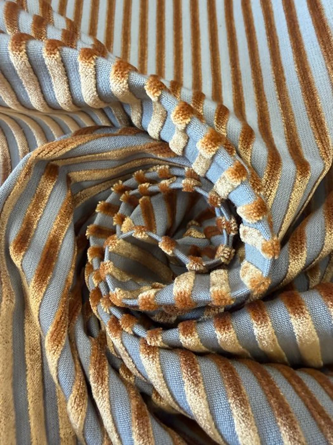 1802★Fine striped velvet fabric in grey and bronze-gold...