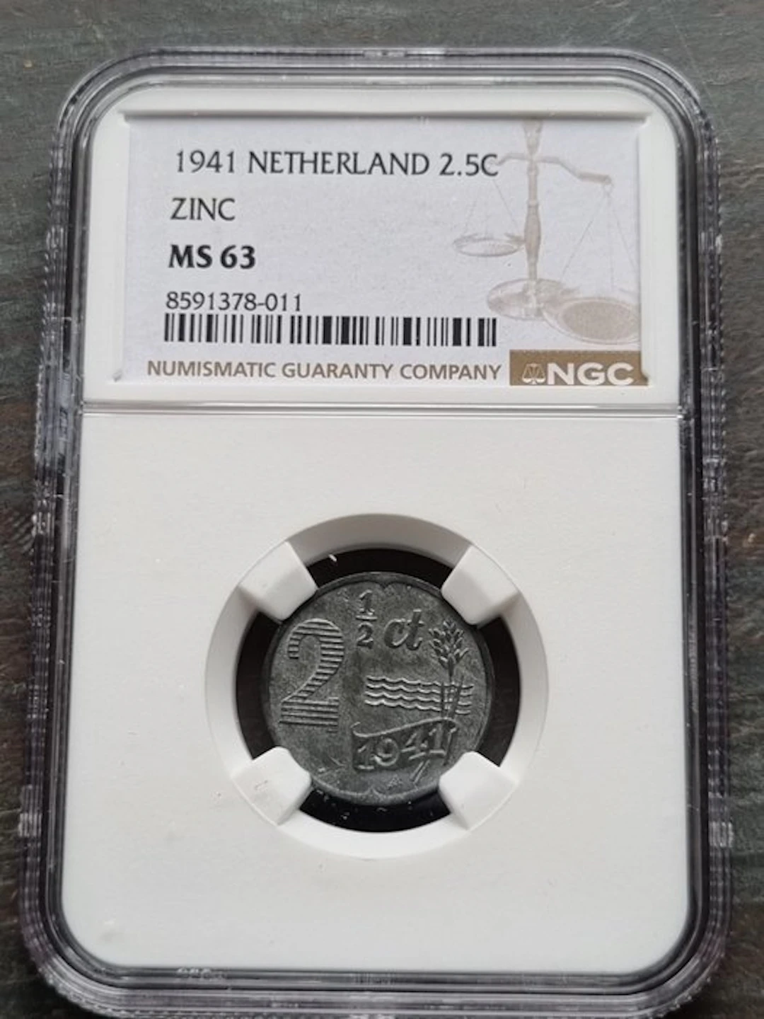 Netherlands. 2 1/2 Cents 1941 NGC slab MS 63 (No reserve price)