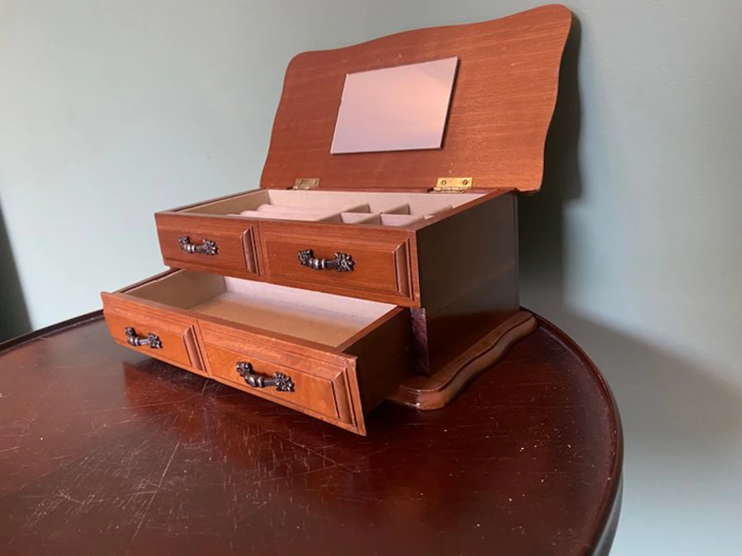 Jewellery box - Wood - jewelry box