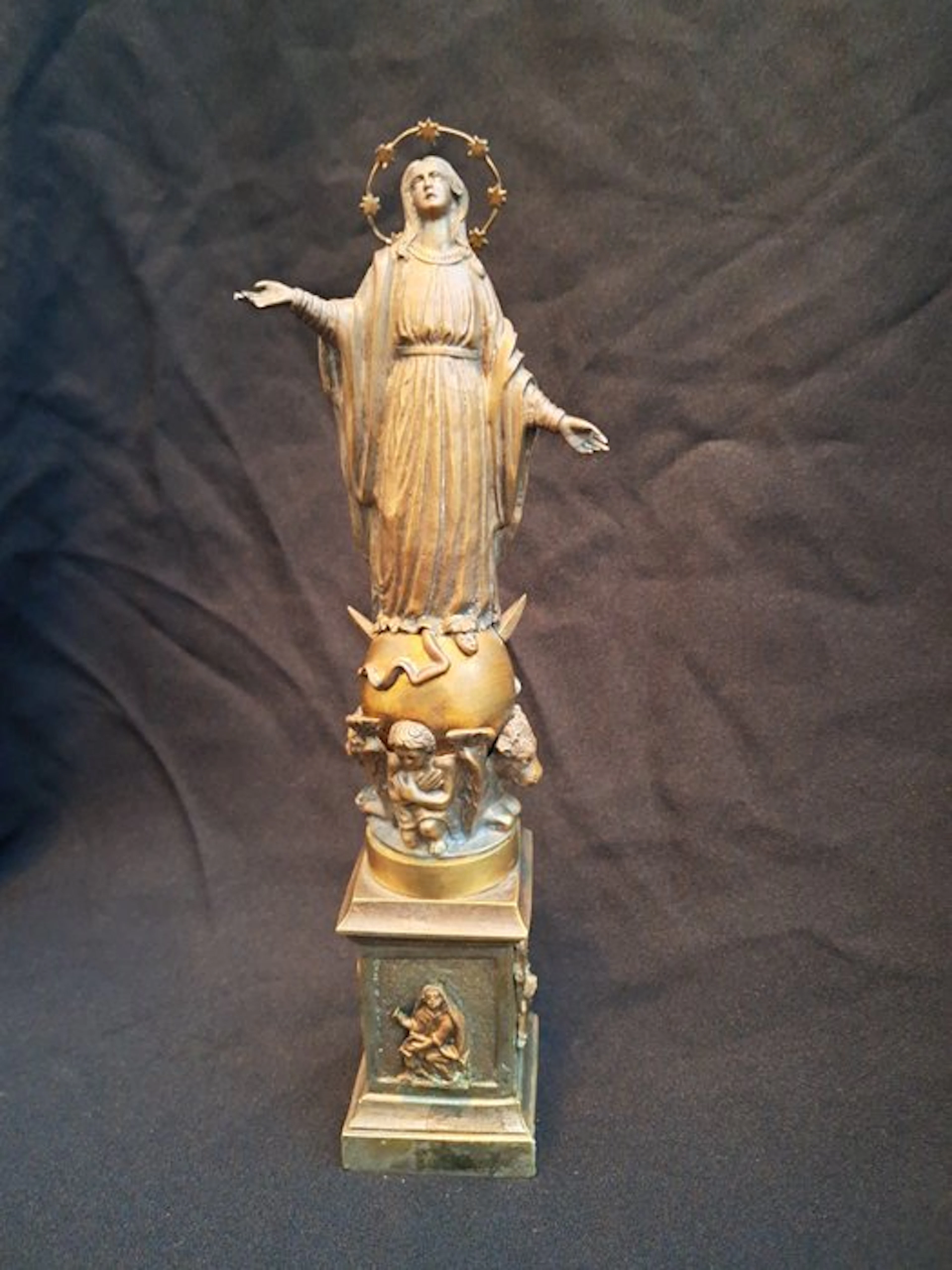 Statuette, Mooi sierlijk messing mariabeeldje - 29 cm - Brass - 1900
