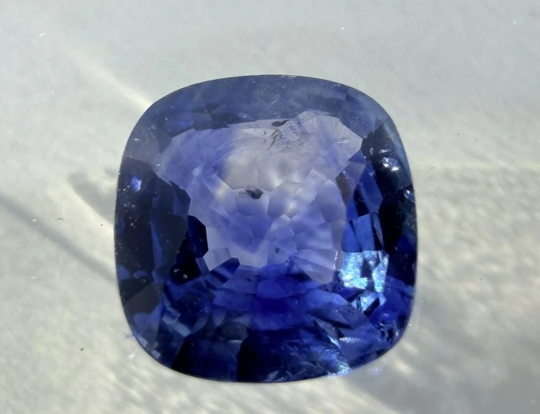 Blue Sapphire - 1.01 ct - Antwerp Laboratory for Gemstone...