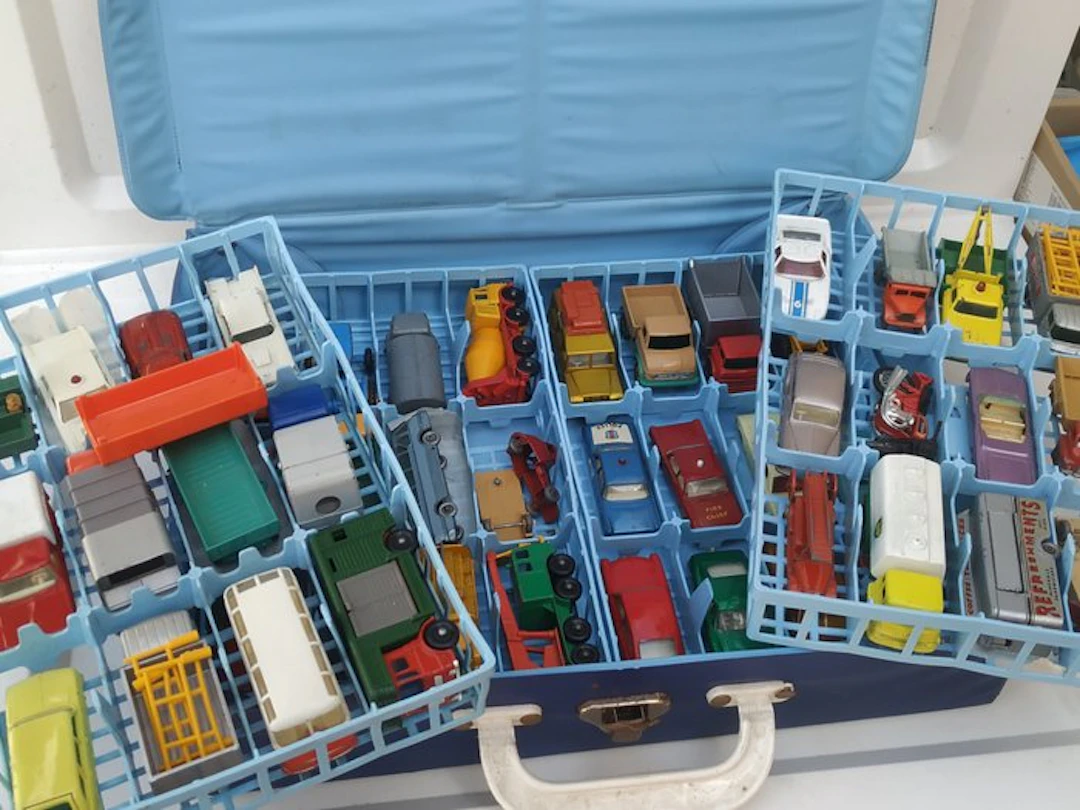 A Lesney "Matchbox" Product Series - England 1:76 - Model...