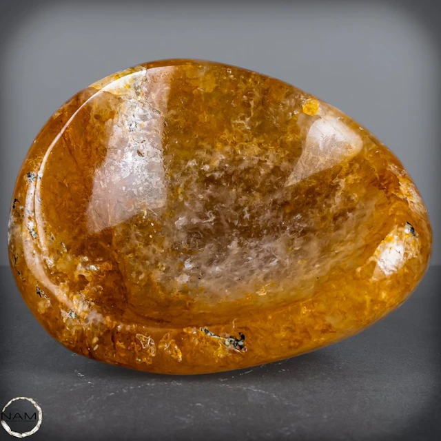 Rare natural Golden Healer Quartz bowl – exceptional...