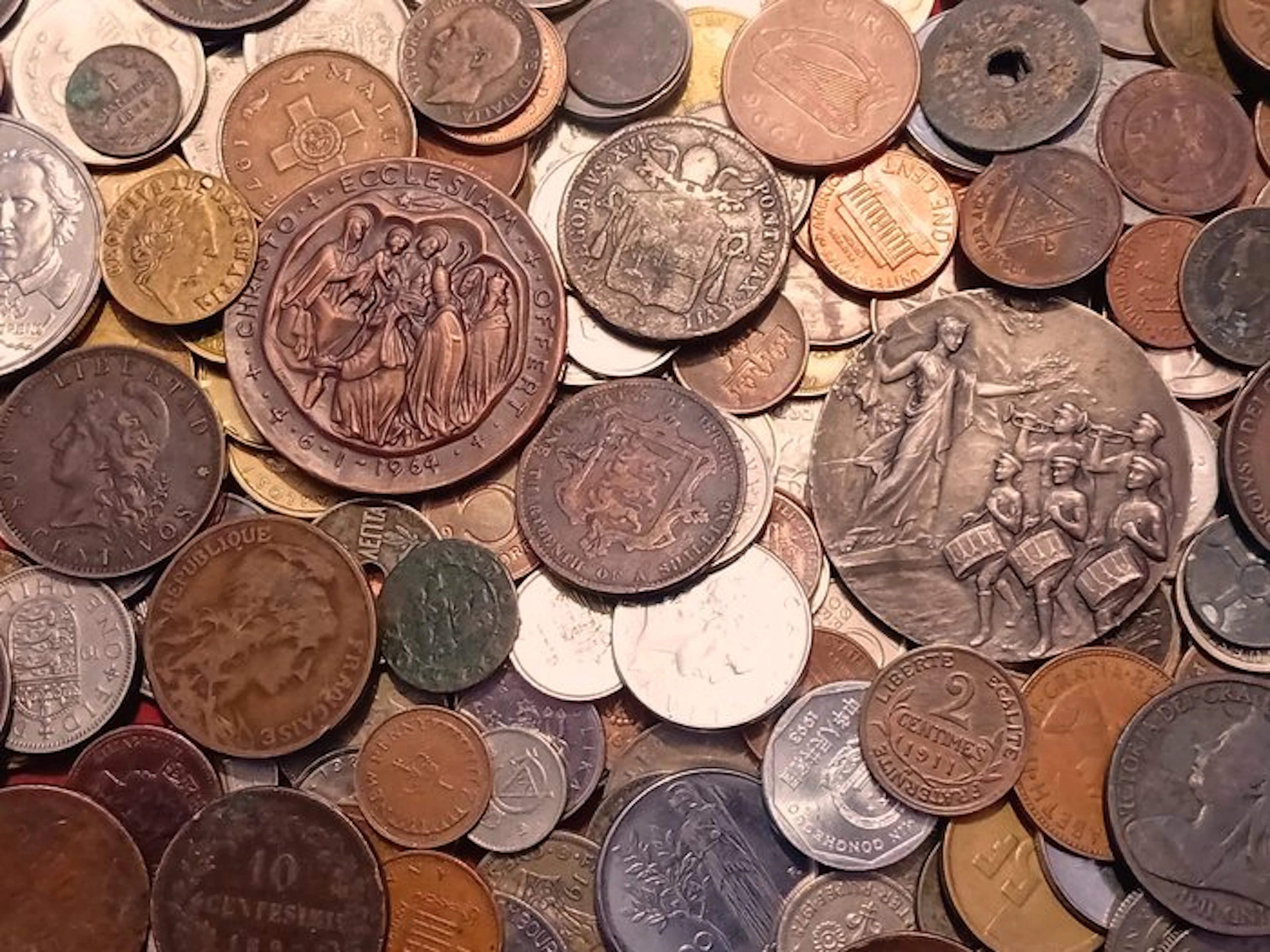 World. Large lot of World Coins, 1800 to présent. (No reserve price)